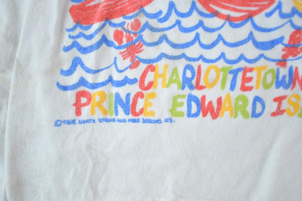 Vintage 1990s Youth Prince Edward Island Souvenir Single Stitch Graphic Print T-Shirt Made In USA