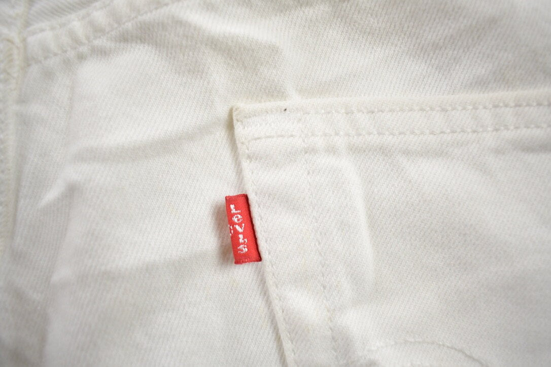 Vintage 1990s Levi's 501 White Jeans Size 36x34