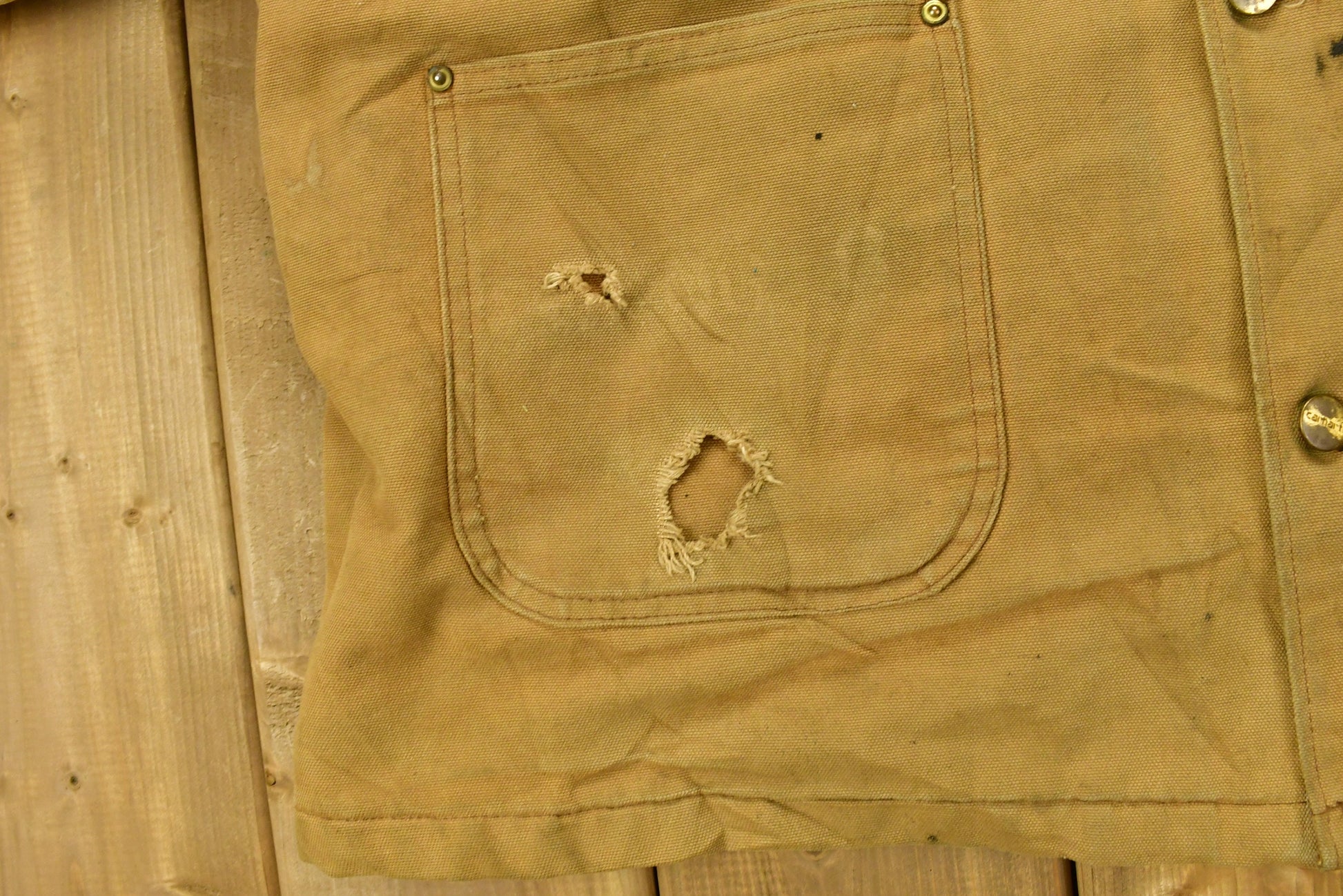 Vintage Carhartt Chore Coat Blanket Lined 1980s With Hood / Vintage Workwear / Streetwear / Made In USA / 90s / Distressed Carhartt