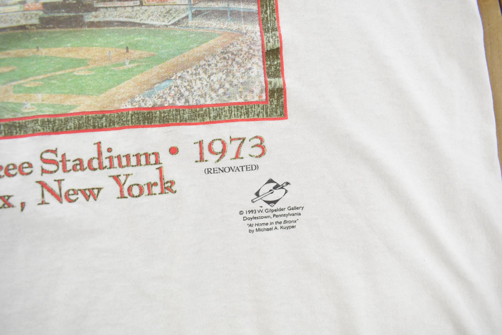 Vintage 1990s New York Yankees Stadium MLB Graphic T-Shirt Men's XL