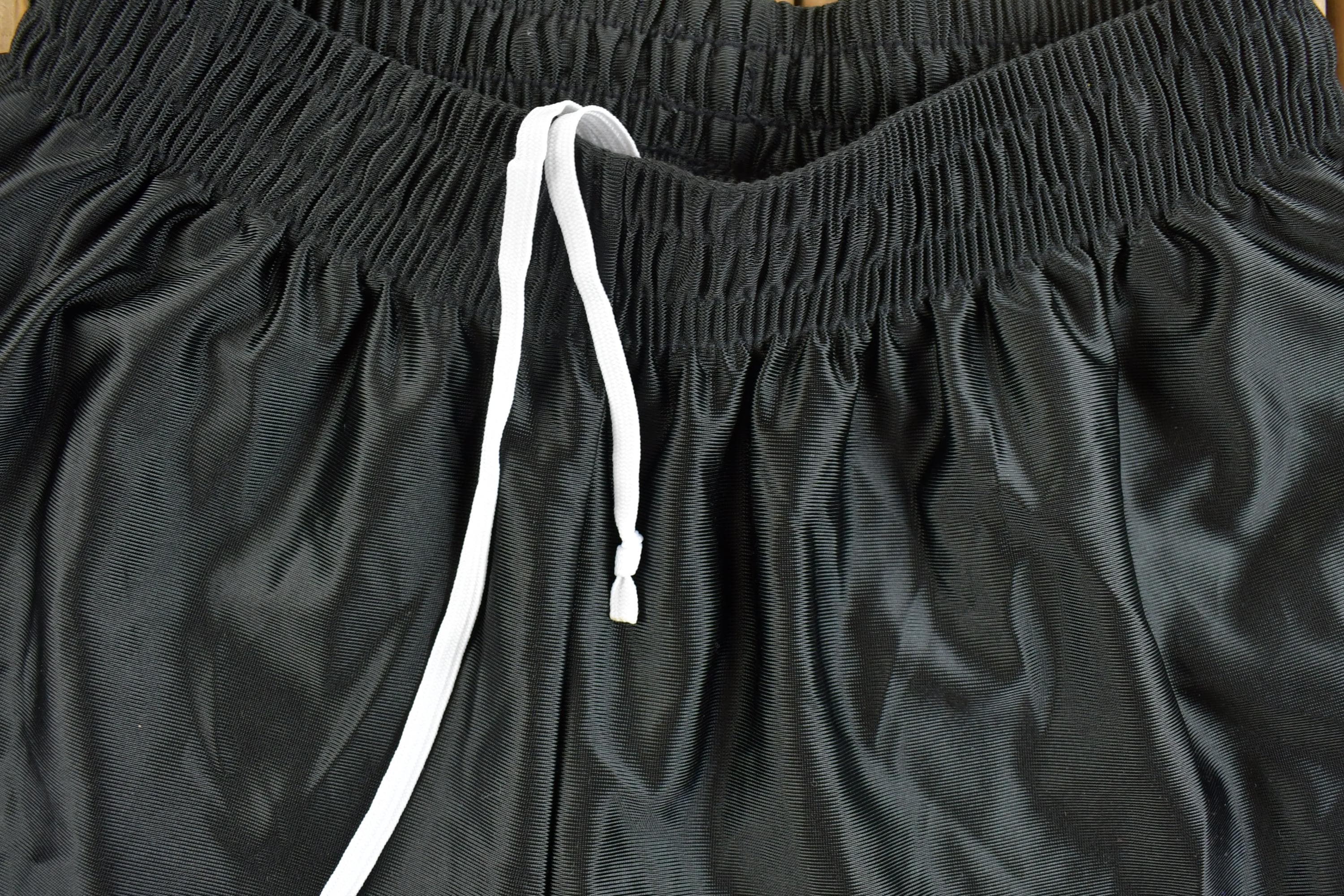 Vintage Y2K Nike Basketball Mini Swoosh Shorts Size M