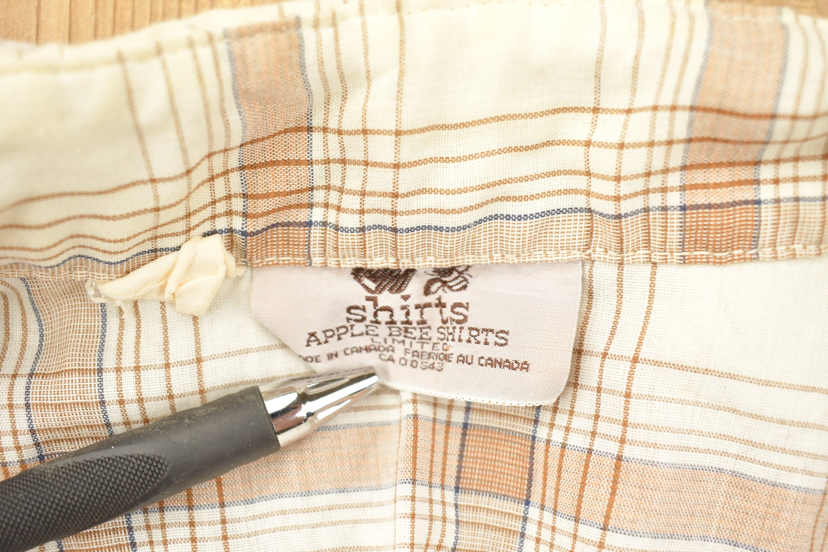 Vintage 1990s Apple Bee Plaid Western Flannel Button Up Shirt