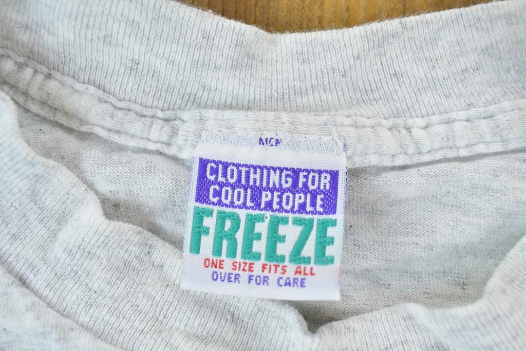 Vintage 1990s NYC Cropped Graphic Print T-Shirt