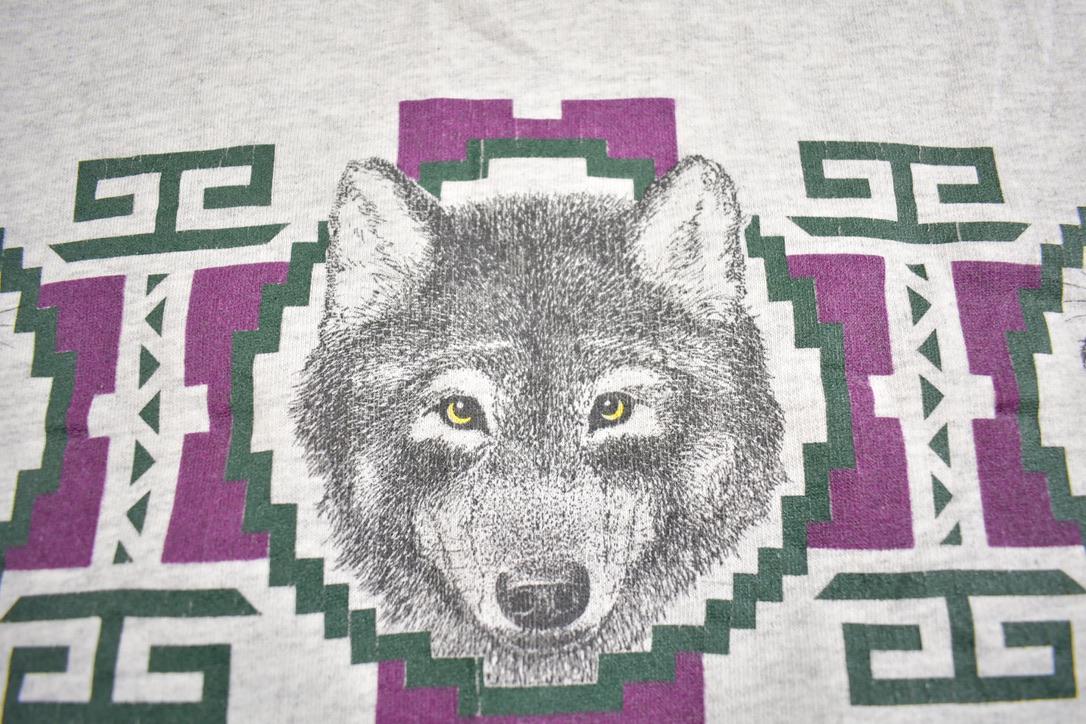 Vintage 1990s Majestic Wolf Outdoorsman Crewneck Sweatshirt Made In USA