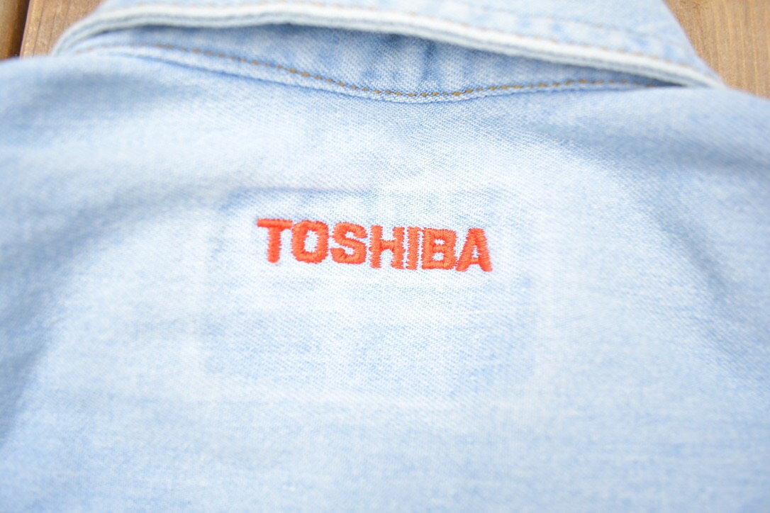 Vintage 1990s Toshiba Teamwork Denim Button Up Shirt