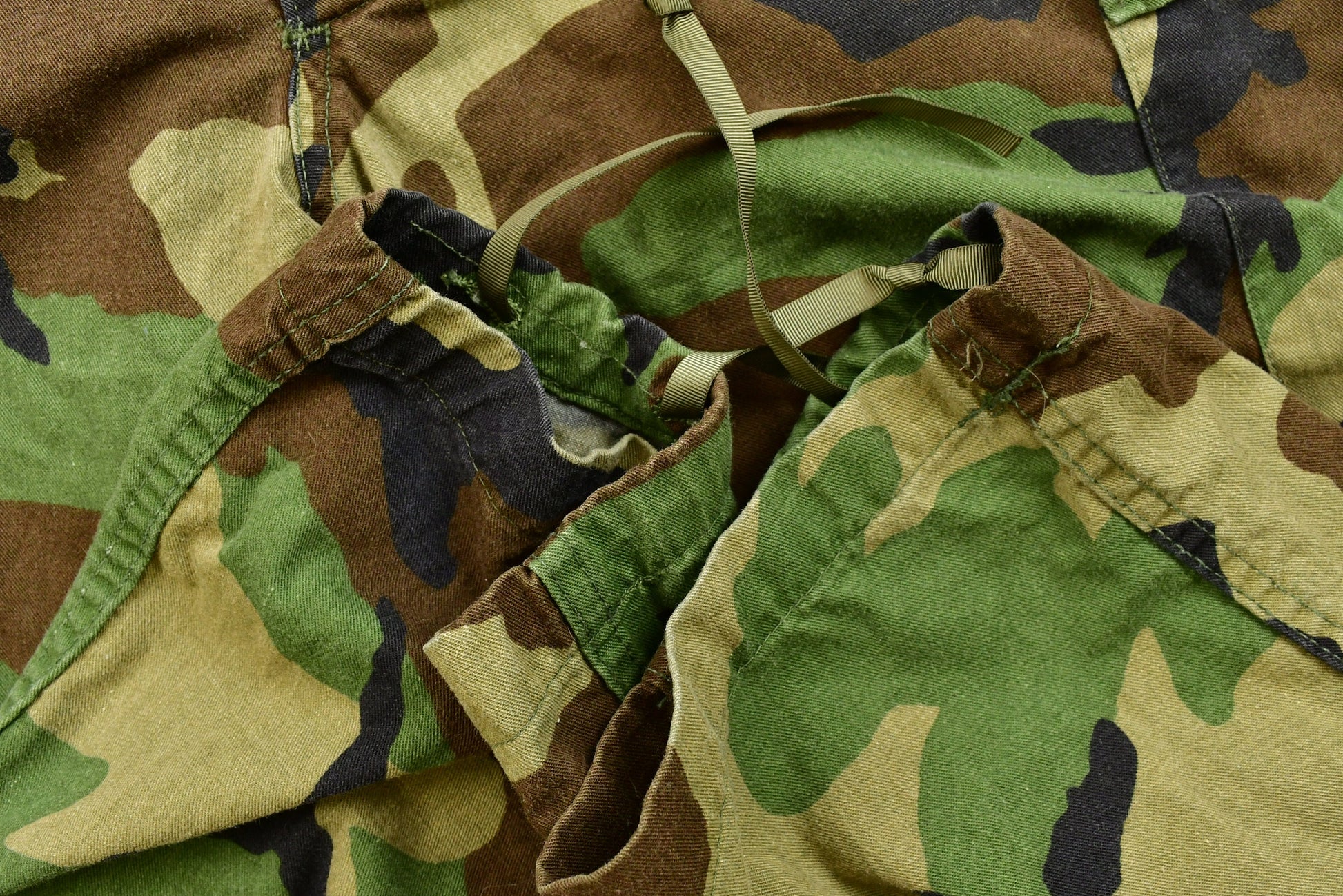 Vintage 90's Camouflage Cargo Pocket Army Pants Size M Short