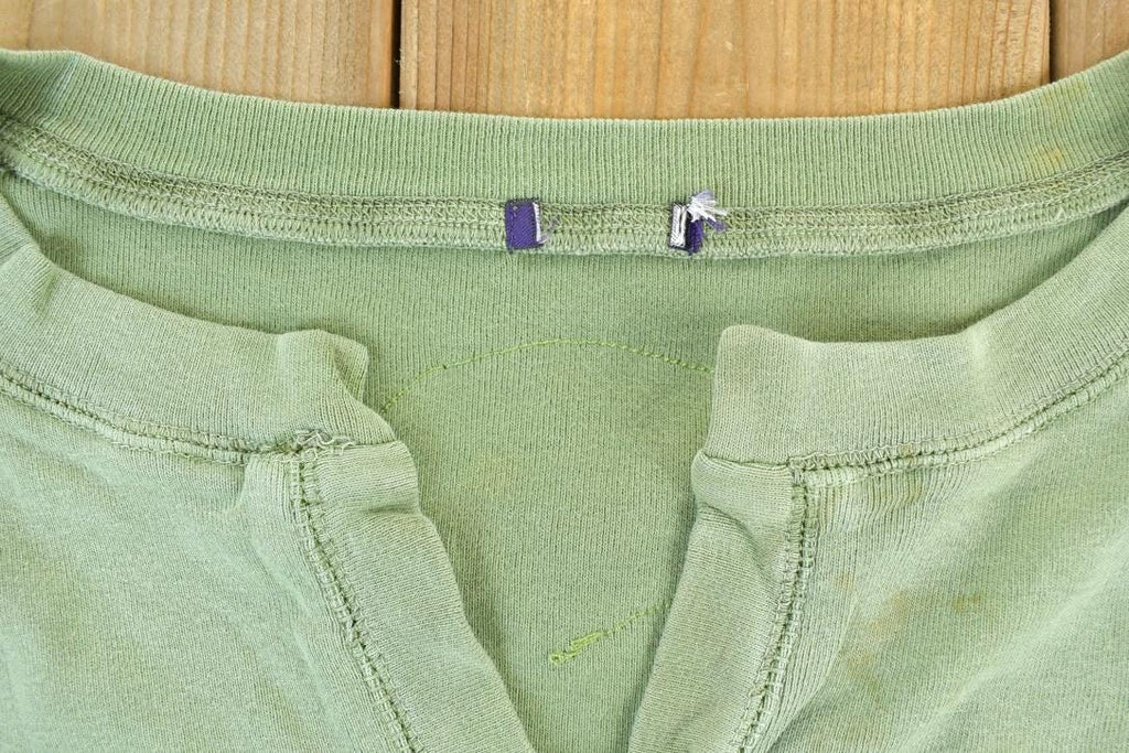 Women Vintage Vigoss Y2K Olive T-Shirt / Vigoss Grunge Skull Print / Contrast Stitch / Internet Famous Clothing / Over Dyed