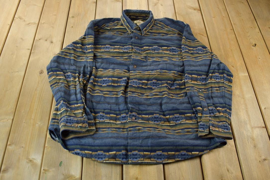 Vintage 2000s Western Pattern Button Down Flannel Shirt