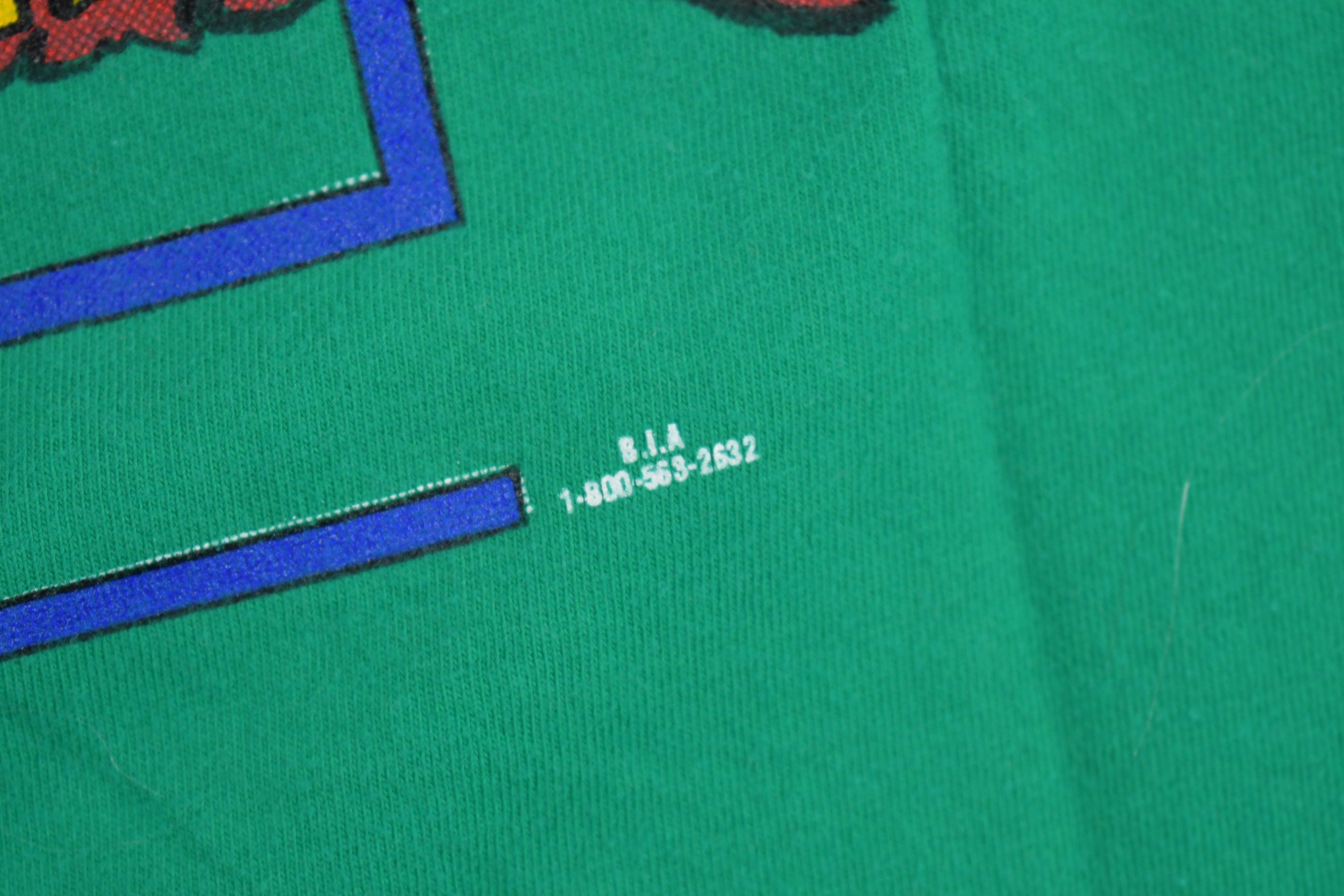 Vintage 1990s Buffalo Charlies Bar & Grill Graphic T Shirt