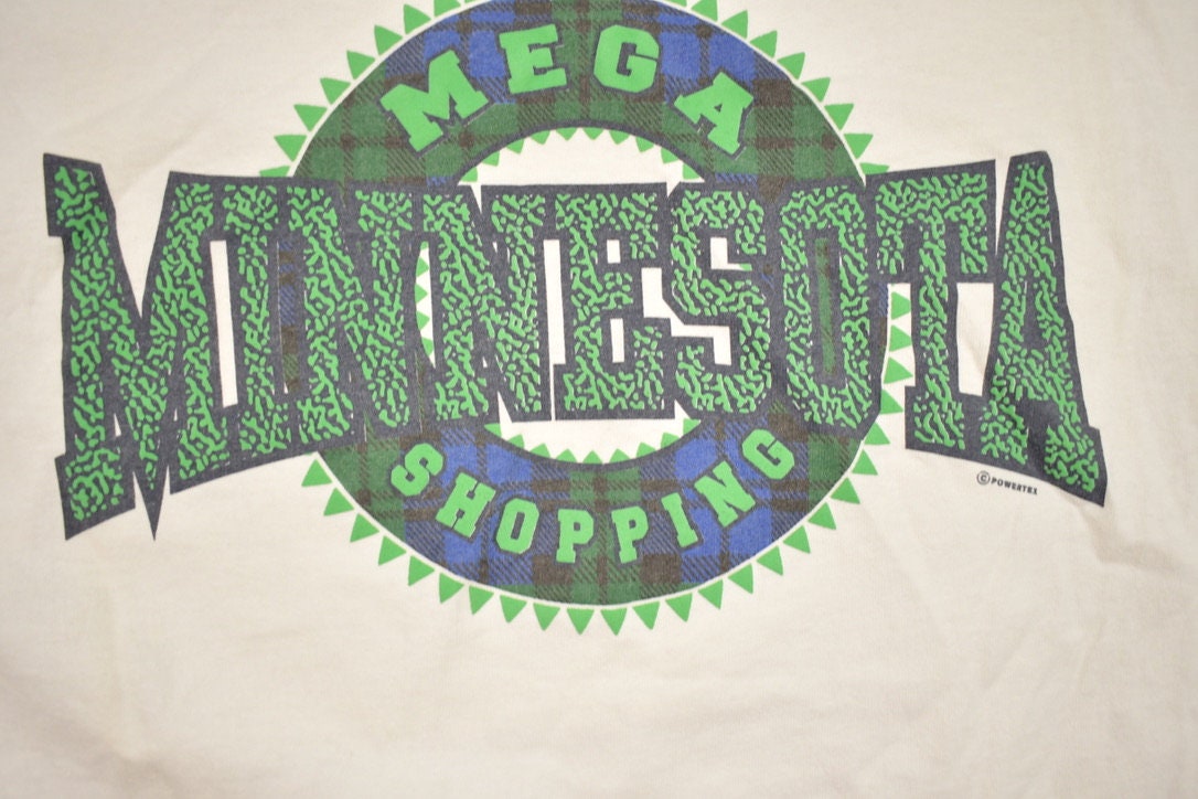 Vintage 1990s Minnesota Mega Shopping Souvenir T Shirt / Streetwear / Made In USA / Vacation Tee / Travel T Shirt / Location T / Shopaholic