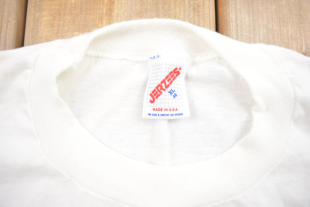 Vintage 1990s "I Dig Volleyball" Graphic Jerzees T Shirt