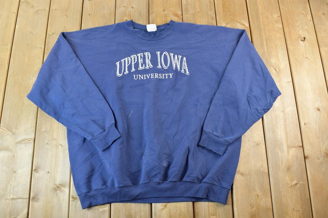 Vintage 1990s Upper Iowa University Collegiate Crewneck