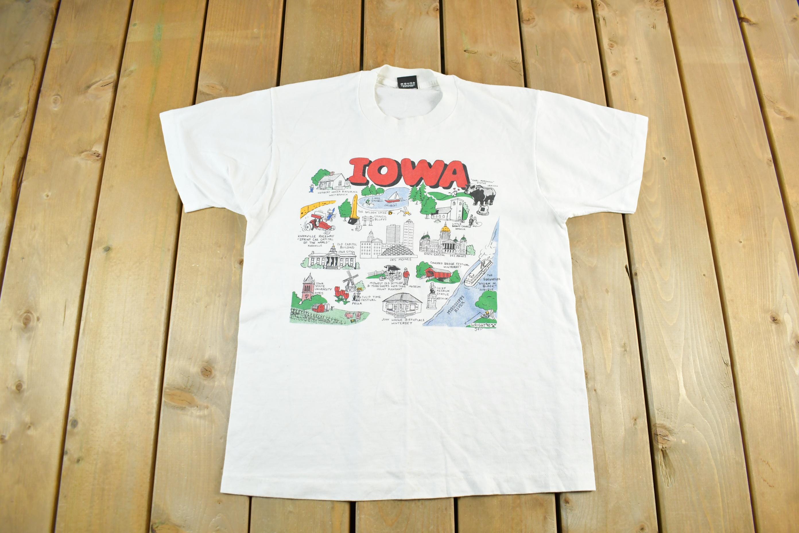 Vintage 1990s Iowa Souvenir Travel T Shirt Men's Medium  Made In USA  Destination Travel Tee  Americana