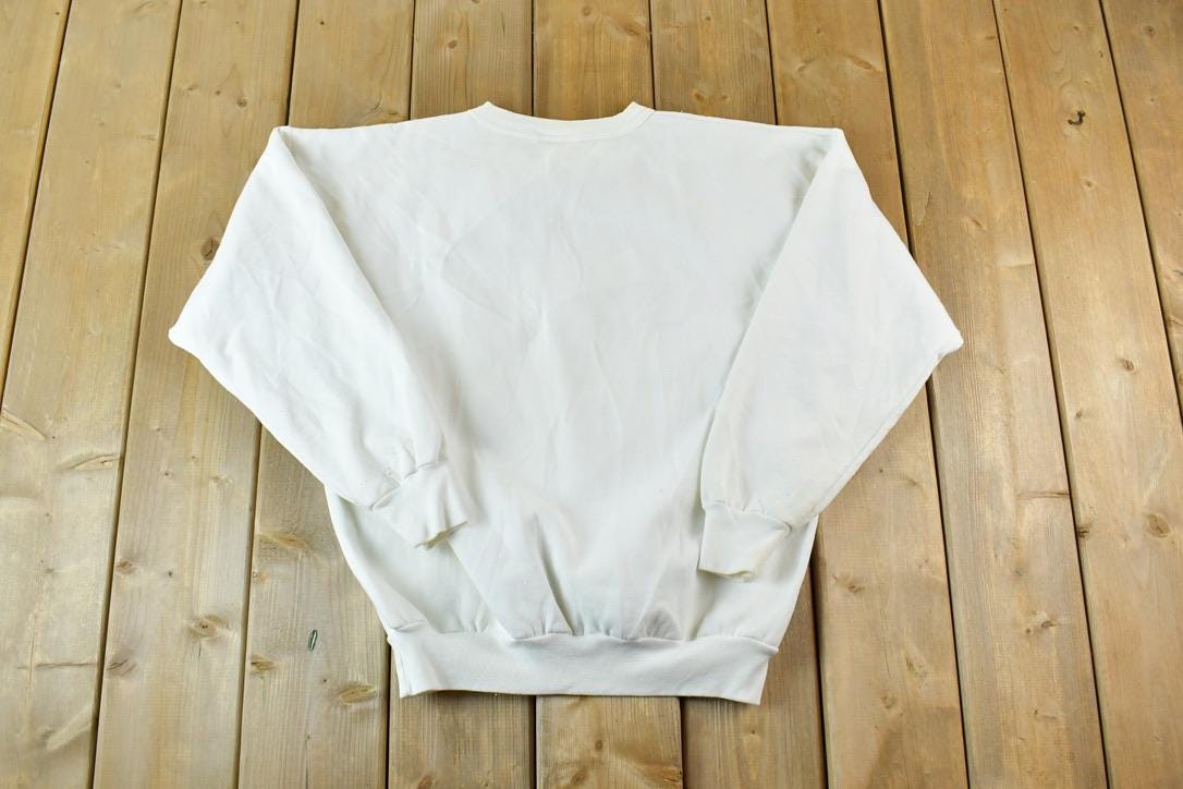 Vintage 1990s Raglans Outdoorsman Canadian Outfitters Crewneck Sweatshirt