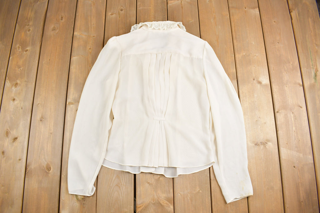 Vintage 1970s Cinnamon Frill Collar Button Up Shirt  70s Buccaneer Button Up  Dress Shirt  Basic Button Up  Pirate Shirt  Pearls