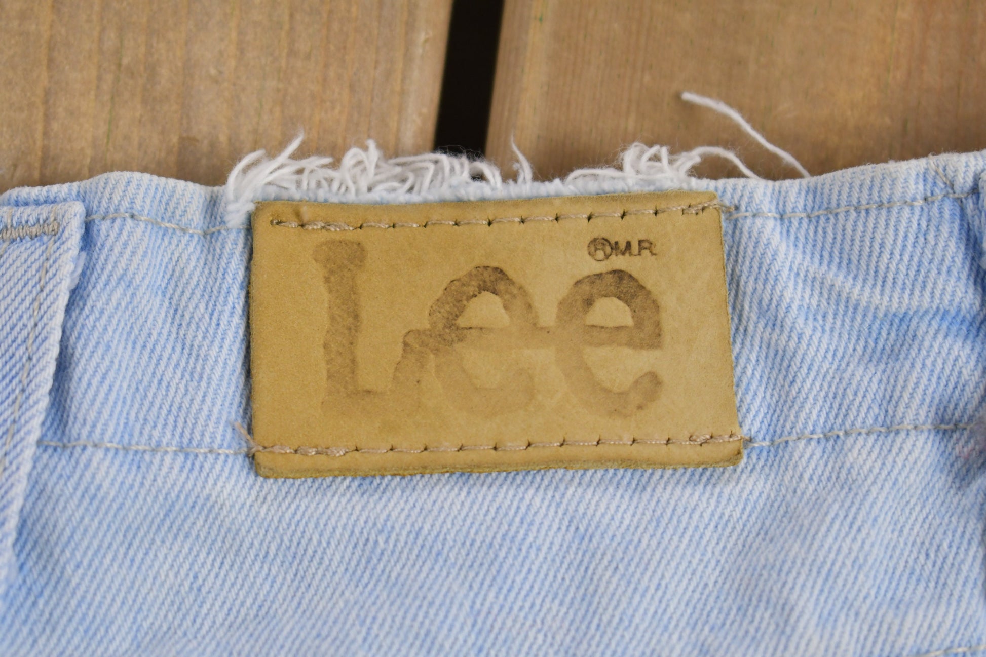 Vintage 1980s Lee Distressed Cut Off Denim Shorts 27 x 1