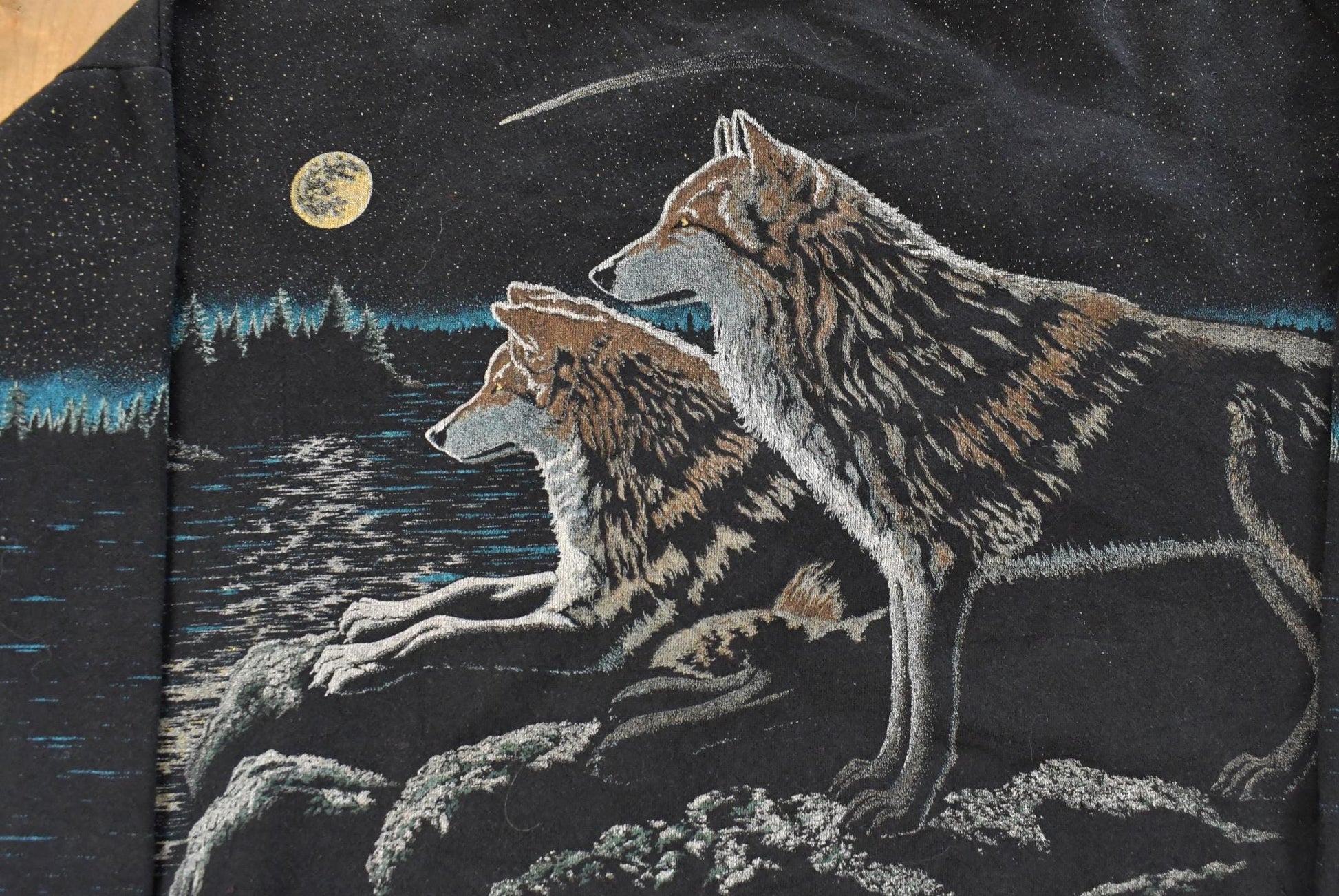 Vintage 1990s Artisans Wolf Graphic Henley Crewneck Sweatshirt Mens Large