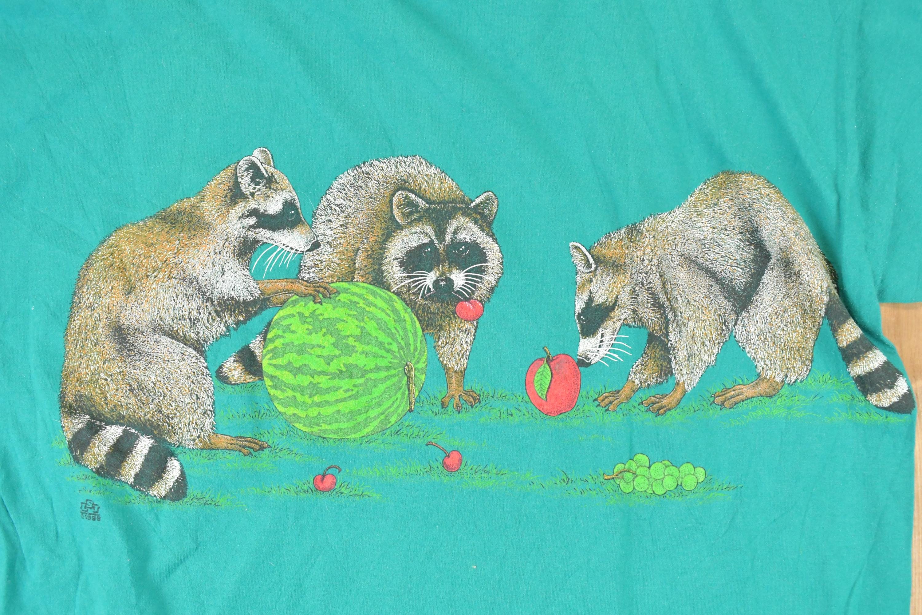 Vintage 1996 Cotton Grove Naughty Racoons FAB Nature Animal Graphic Collared T-Shirt Men's