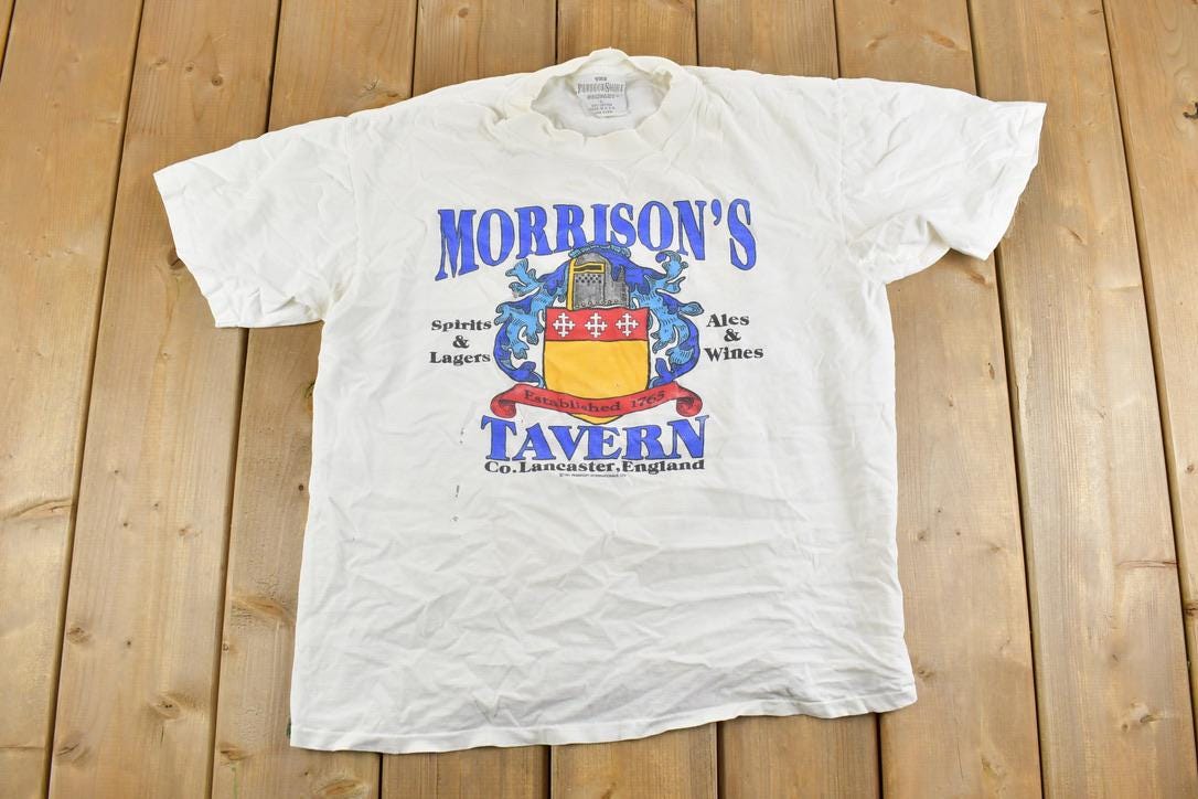 Vintage 1990s Morrisons Tavern Souvenir T-Shirt / Streetwear / Vacation Tee / Travel T Shirt