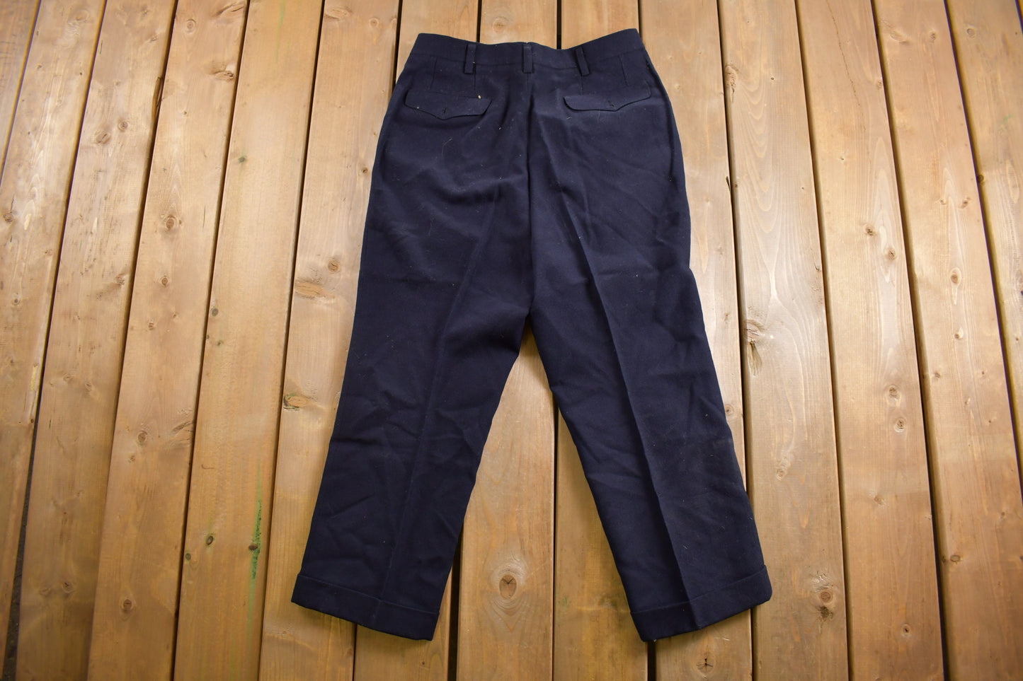 Vintage 1970s Pleated Trousers Size 32 x 23.5 / American Vintage / True Vintage / 1970s Pants / Navy Blue / Made in USA