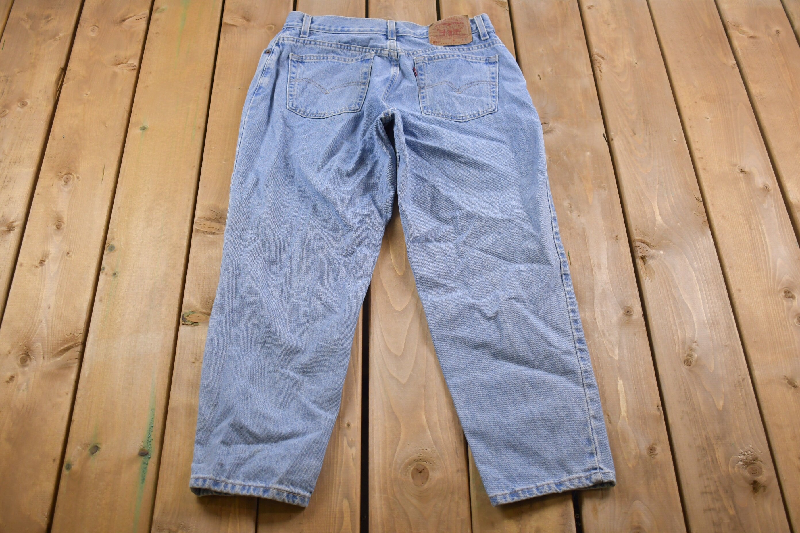Vintage 1990s Levi's 550 Red Tab Jeans Size 32 x 28