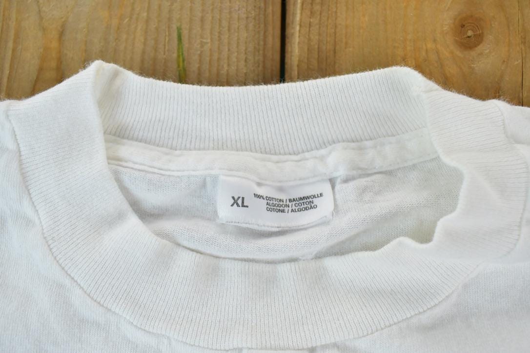 Vintage 1990s Plymouth England Single Stitch T-Shirt