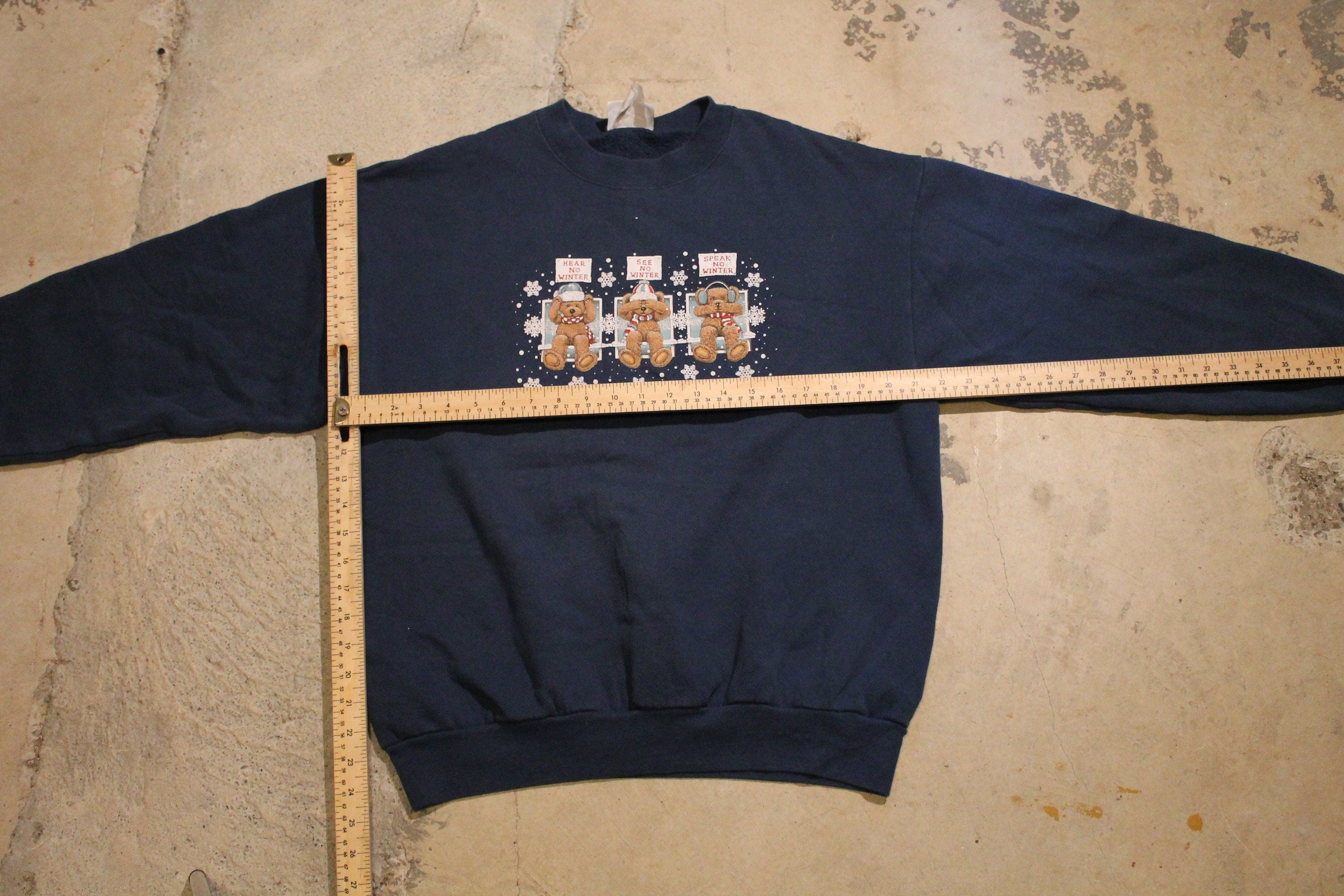 Vintage 1990s Teddy Bear Graphic Crewneck , Vintage Sweatshirt , Cartoon Animal Print , Holiday , Christmas , Pullover Sweatshirt