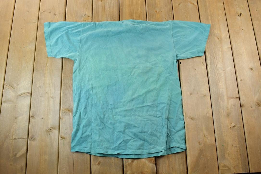 Vintage 1990s Orca Whale Plymouth Massachusetts Souvenir T-Shirt