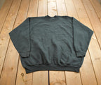 Vintage 1990s Blank Fruit Of The Loom Crewneck Sweatshirt Made In USA