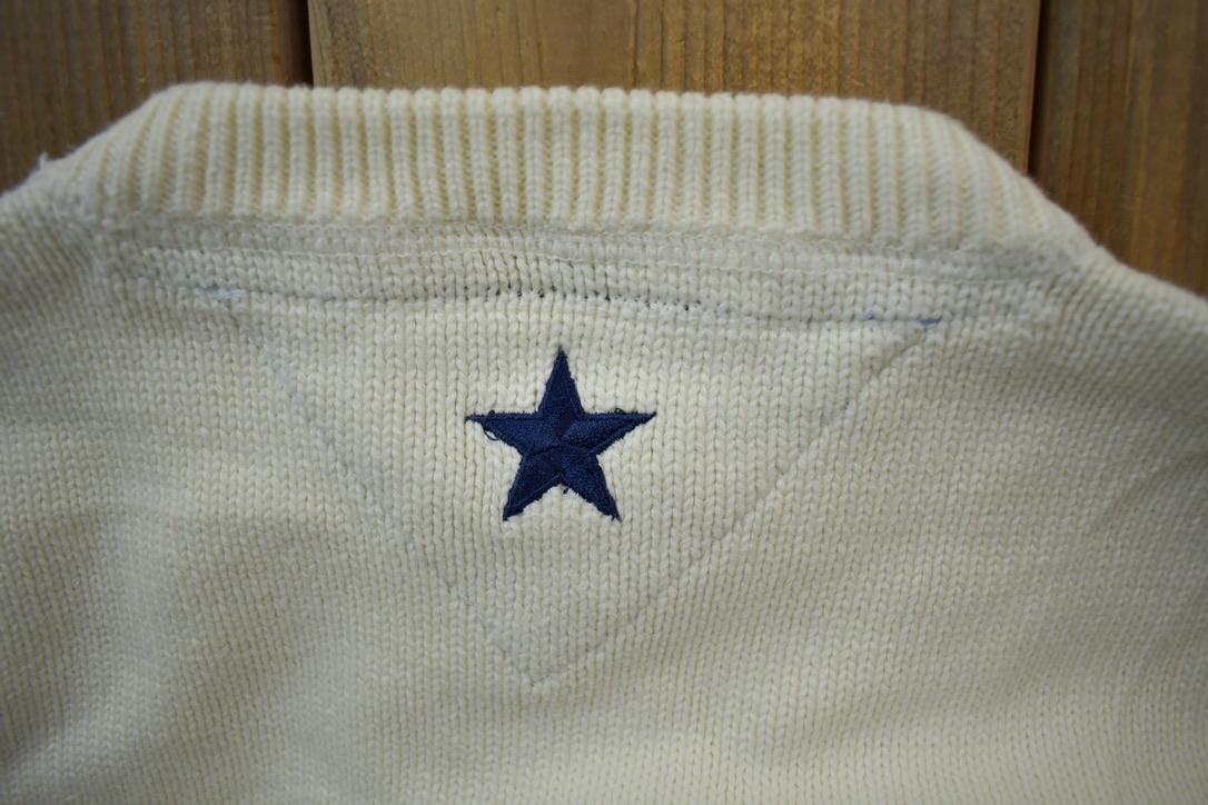 Vintage 1990s Tommy Hilfiger Embroidered Knitted Sweater