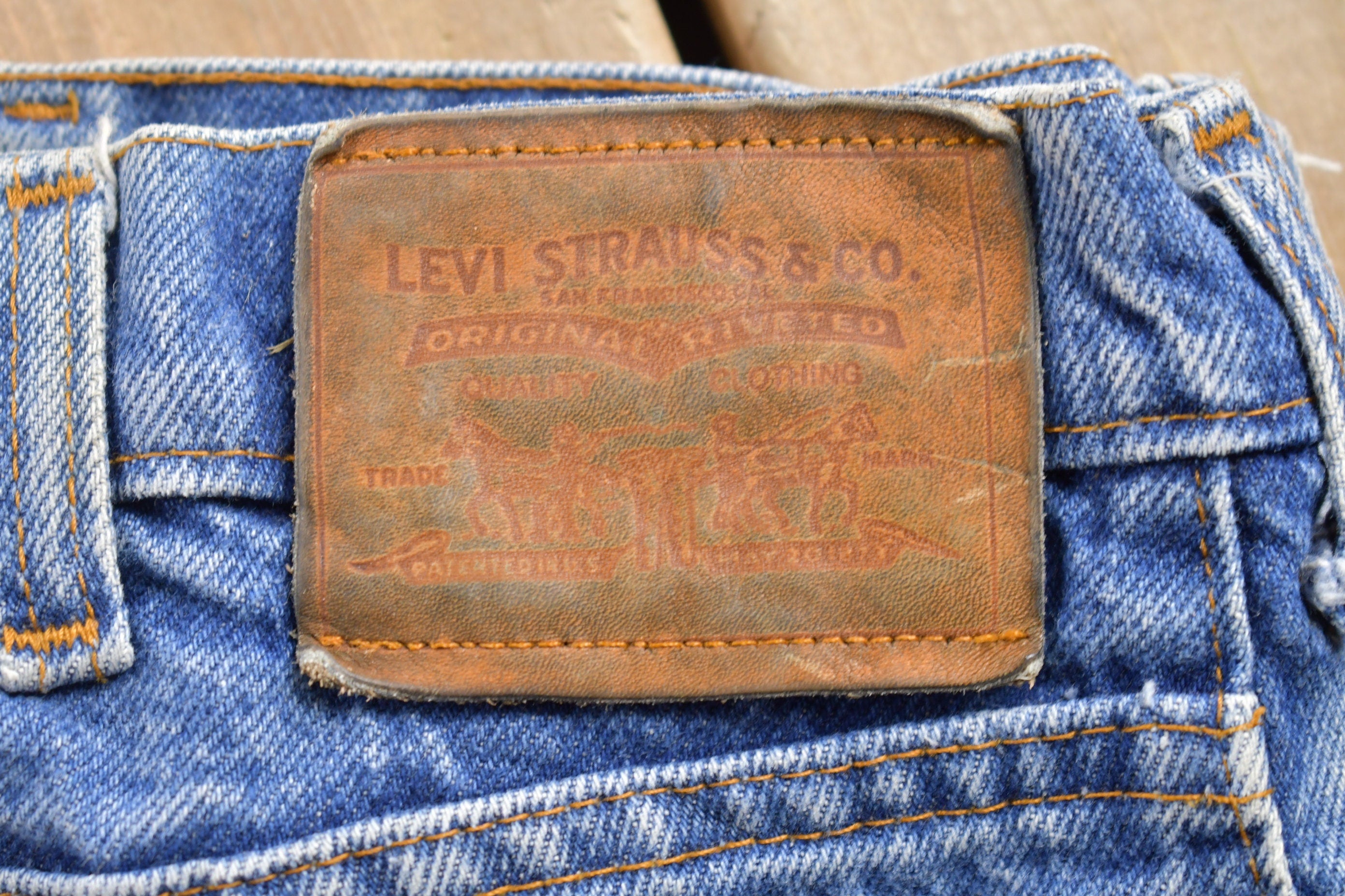 Vintage 1990s Levi's Leather Tab Jeans Size 34 x 31