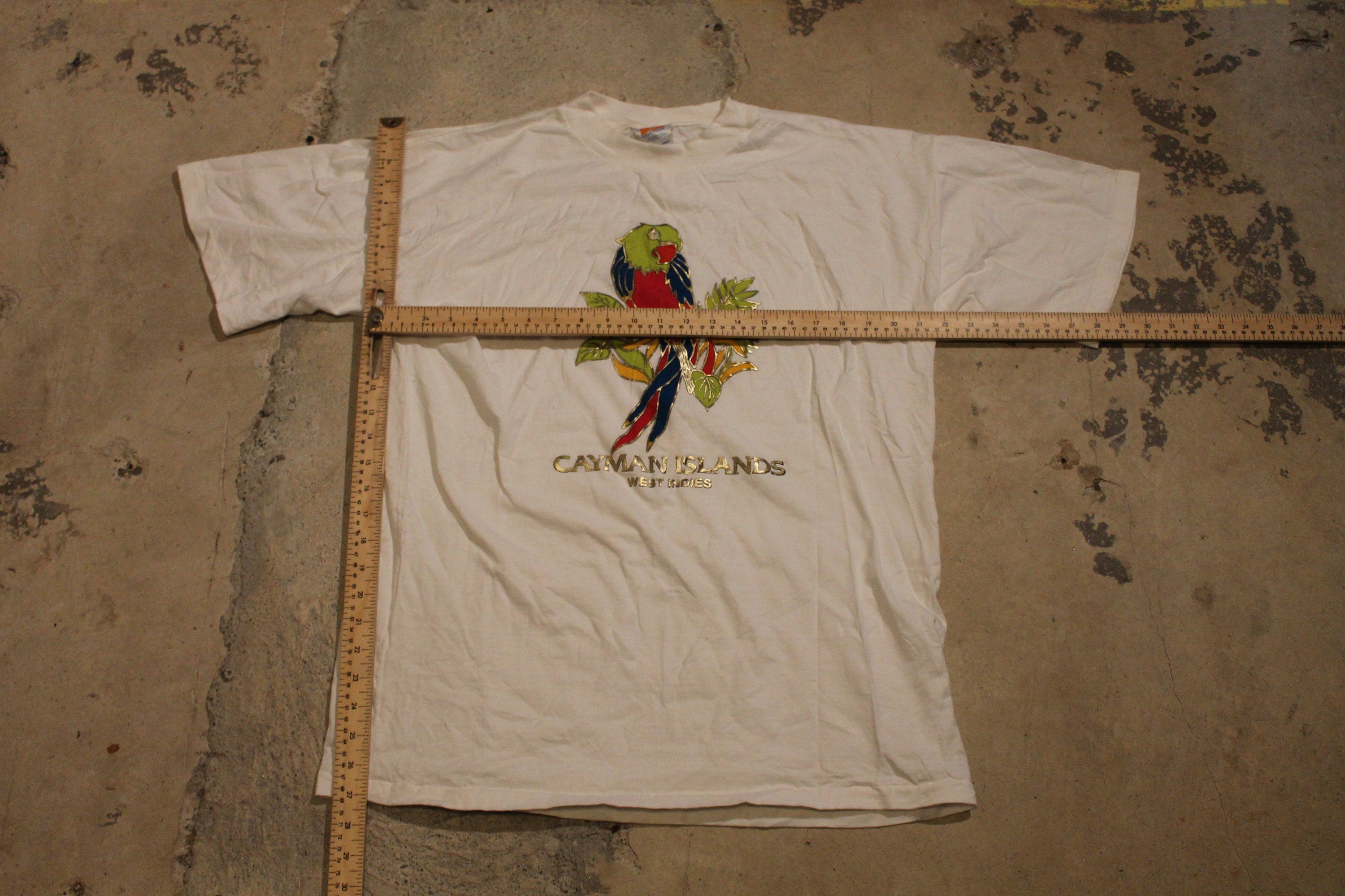 Vintage 1990s Cayman Islands Souvenir T Shirt