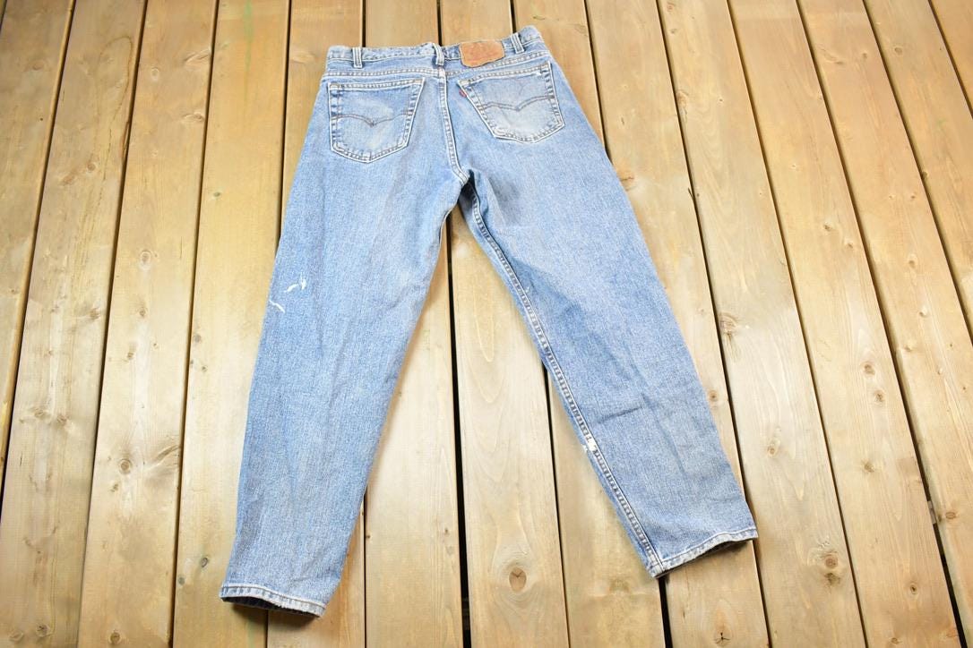 Vintage 1970s Levi Strauss Red Tab 550 Denim Jeans Size 34 x 30 Made In USA