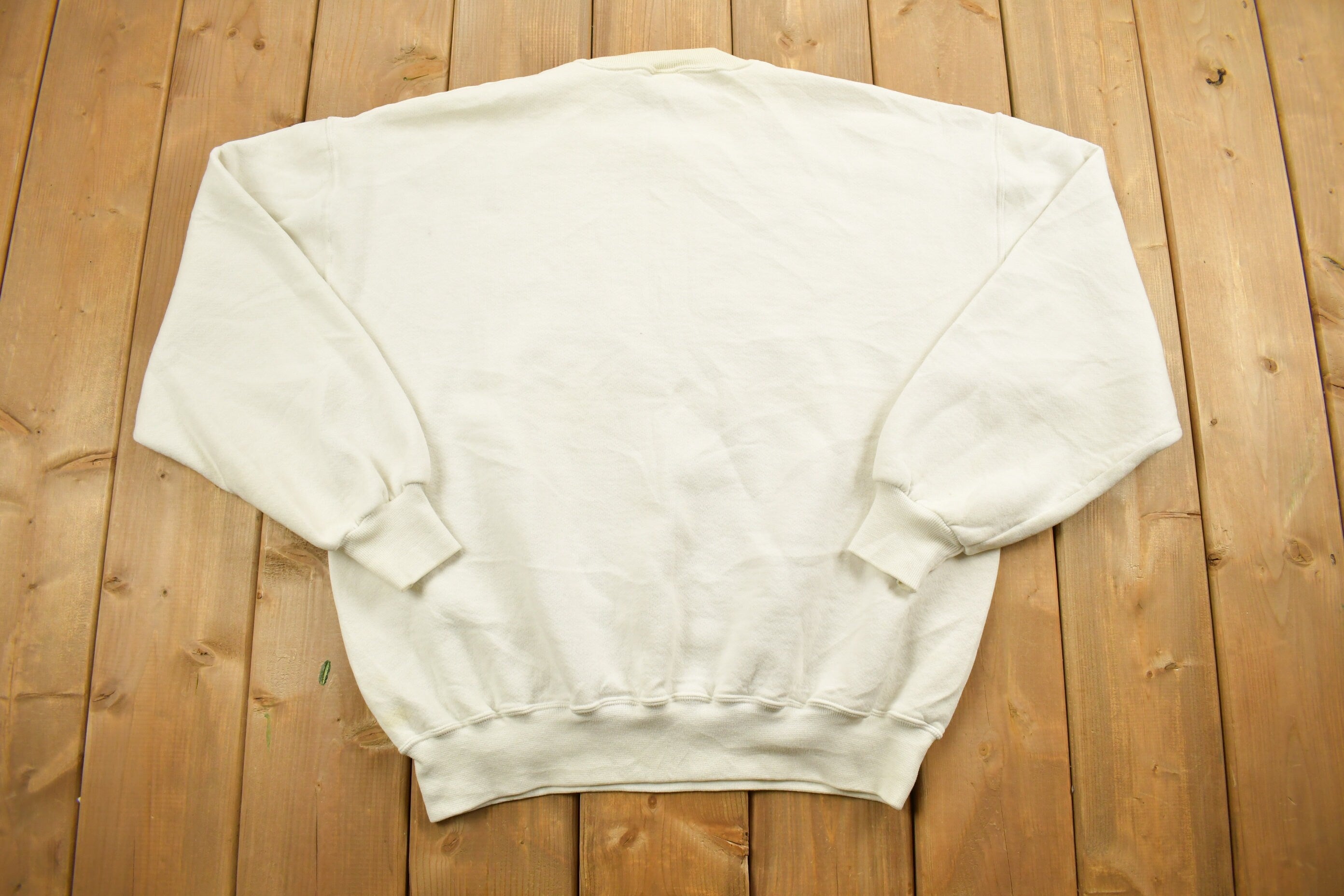 Vintage 1990's Douglas Patriots Basketballl Collegiate Crewneck
