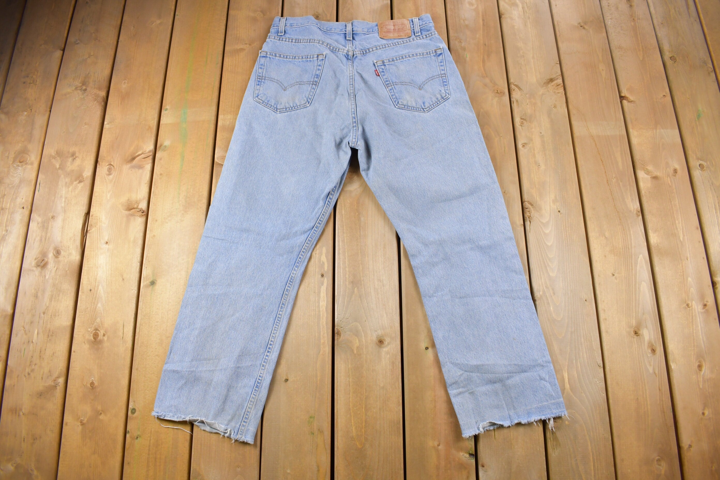 Vintage 1990s Levi's 505 Red Tab Chopped Denim Jeans Size 32 x 27