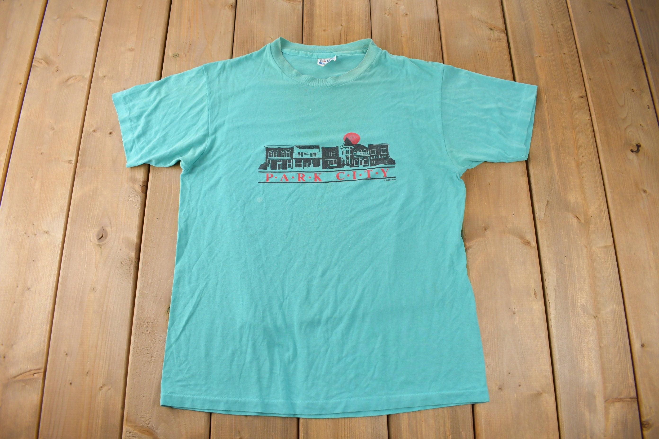 Vintage 1989 Park City Utah Souvenir Travel T Shirt Made In USA Size L