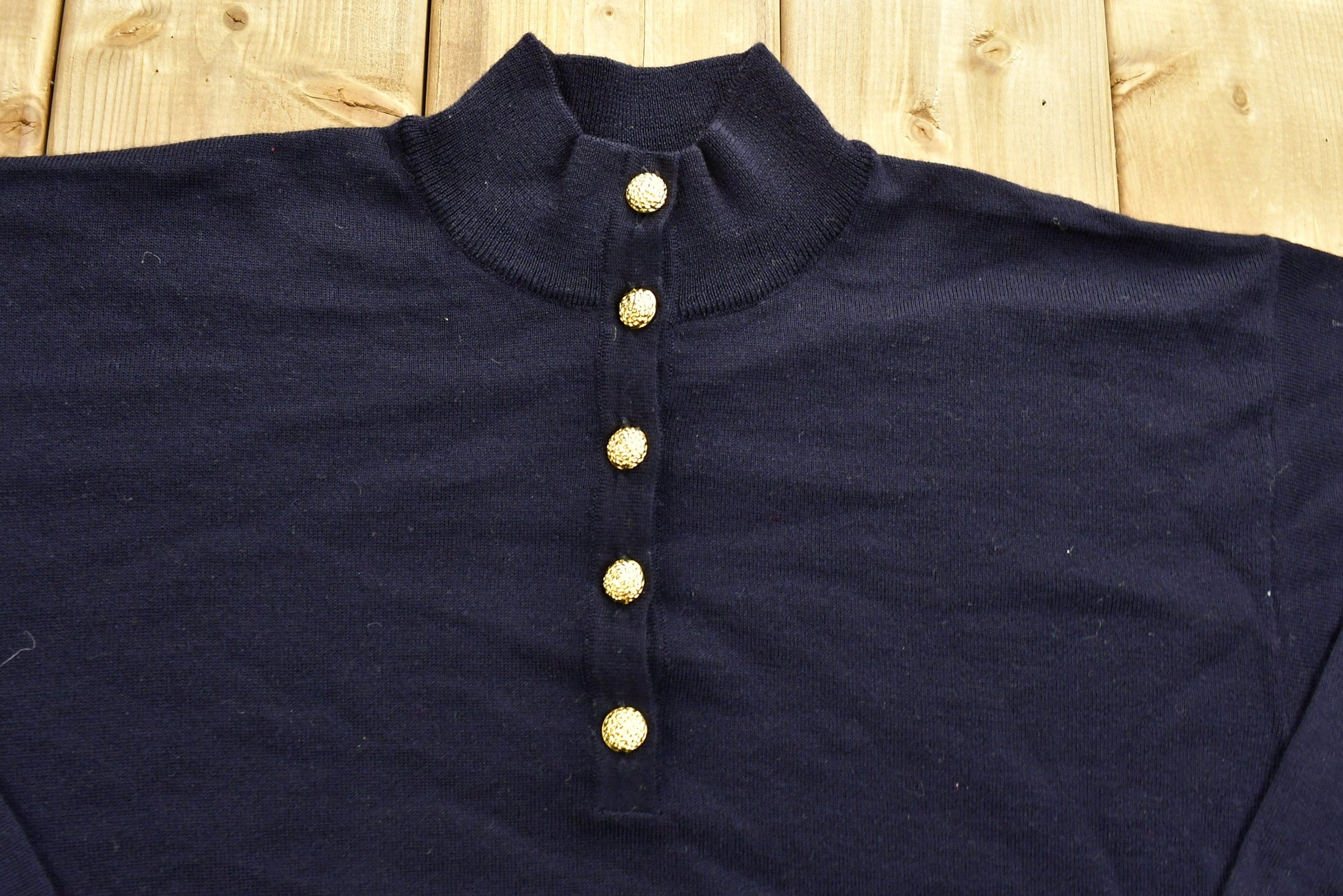 Vintage 1990's 100% Virgin Wool Knit Sweater / Vintage 90s Sweater / Laurel / Outdoor / Winter / Made In Italy / Cozy Pullover Sweatshirt