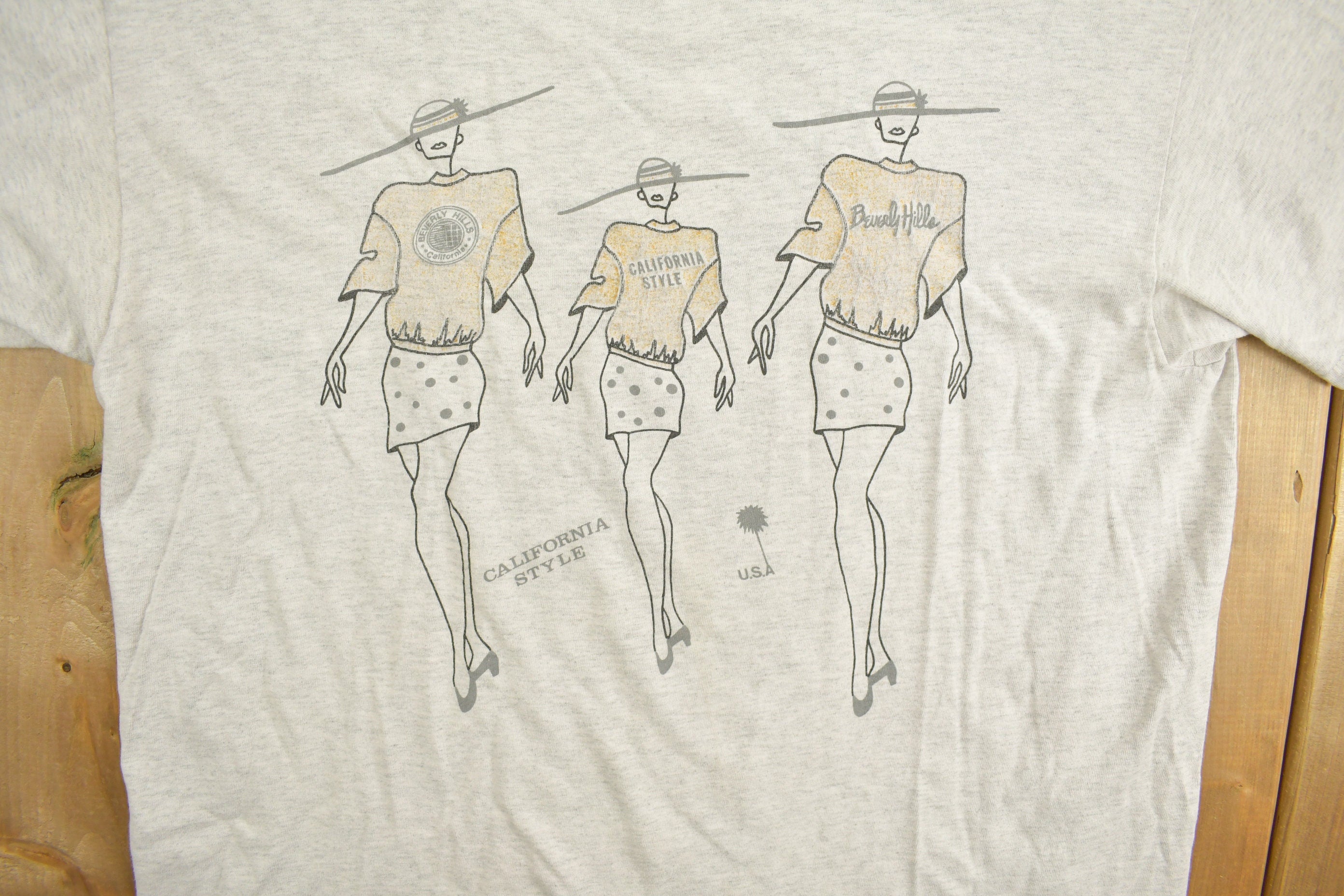 Vintage 1990s California Fashion Grey Graphic T-Shirt
