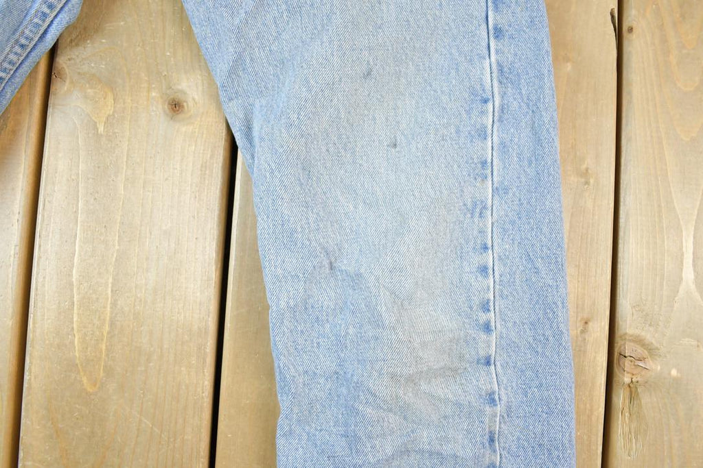 Vintage 1990s Levi Strauss Red Tab Denim Jeans Size 32 x 32 Made In USA