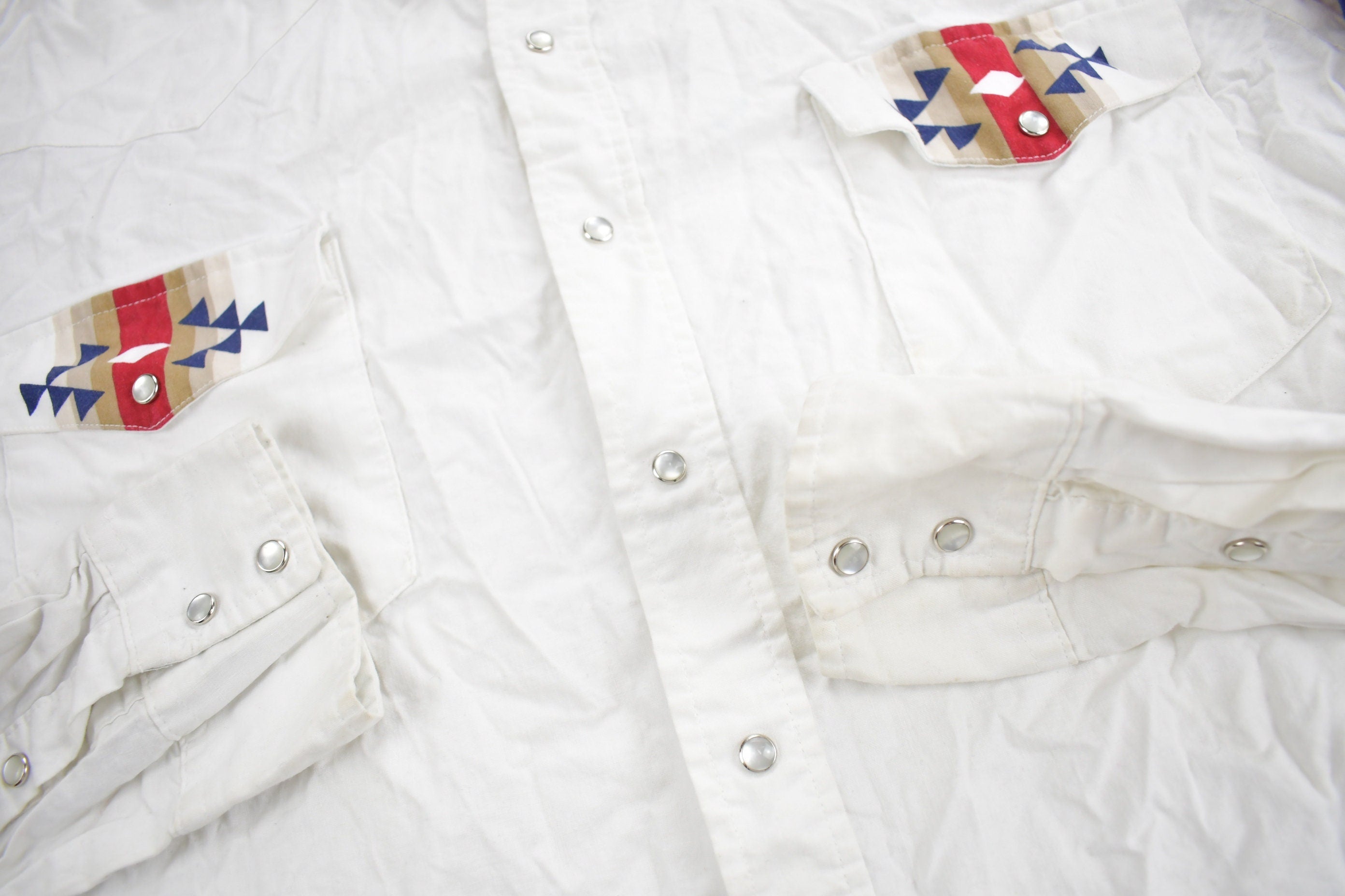 Vintage 1990s Roper Border Western Aztec Theme Button Up Shirt
