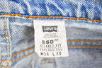 Vintage 1990s Levi's 550 Red Tab Denim Jeans Size 32 x 32