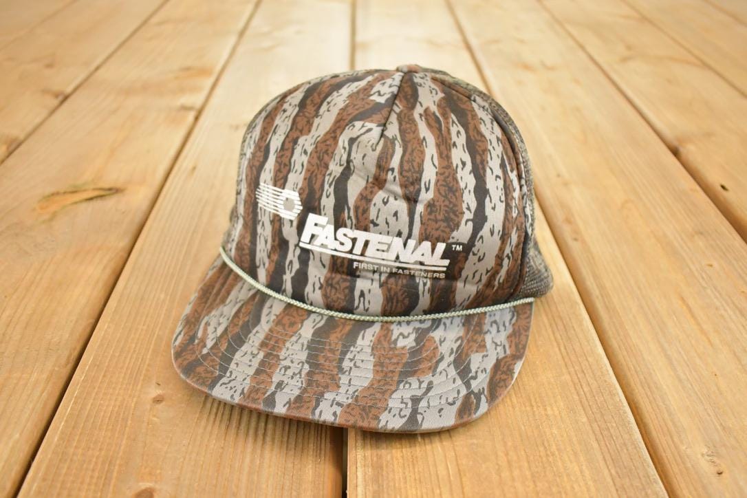 Vintage 1980s Fastenal Camo Mesh Snapback Trucker Hat /