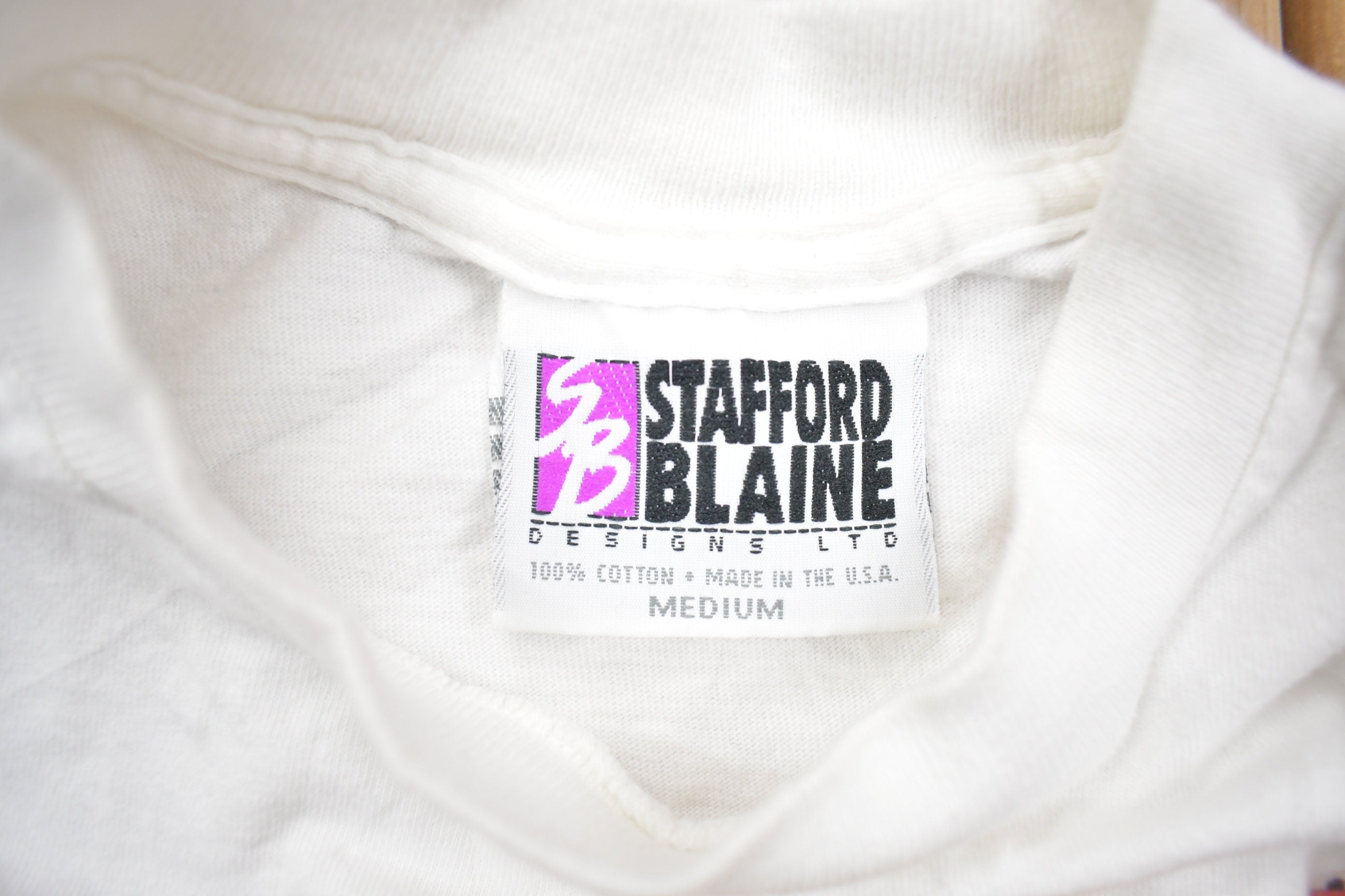 Vintage 1990s Old Friends Nostalgia Graphic T-Shirt