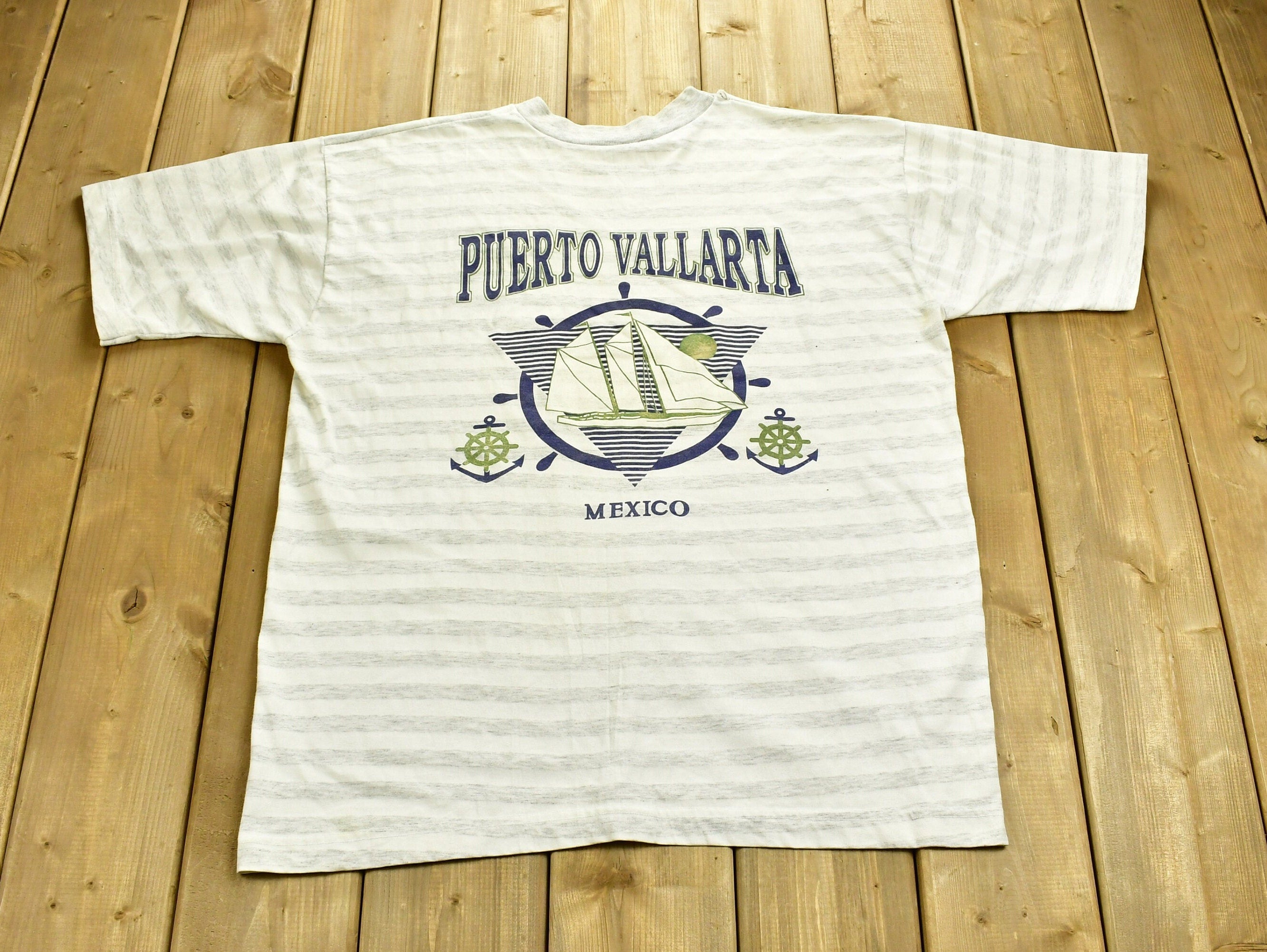 Vintage 1990s Puerto Vallarta Mexico T-Shirt