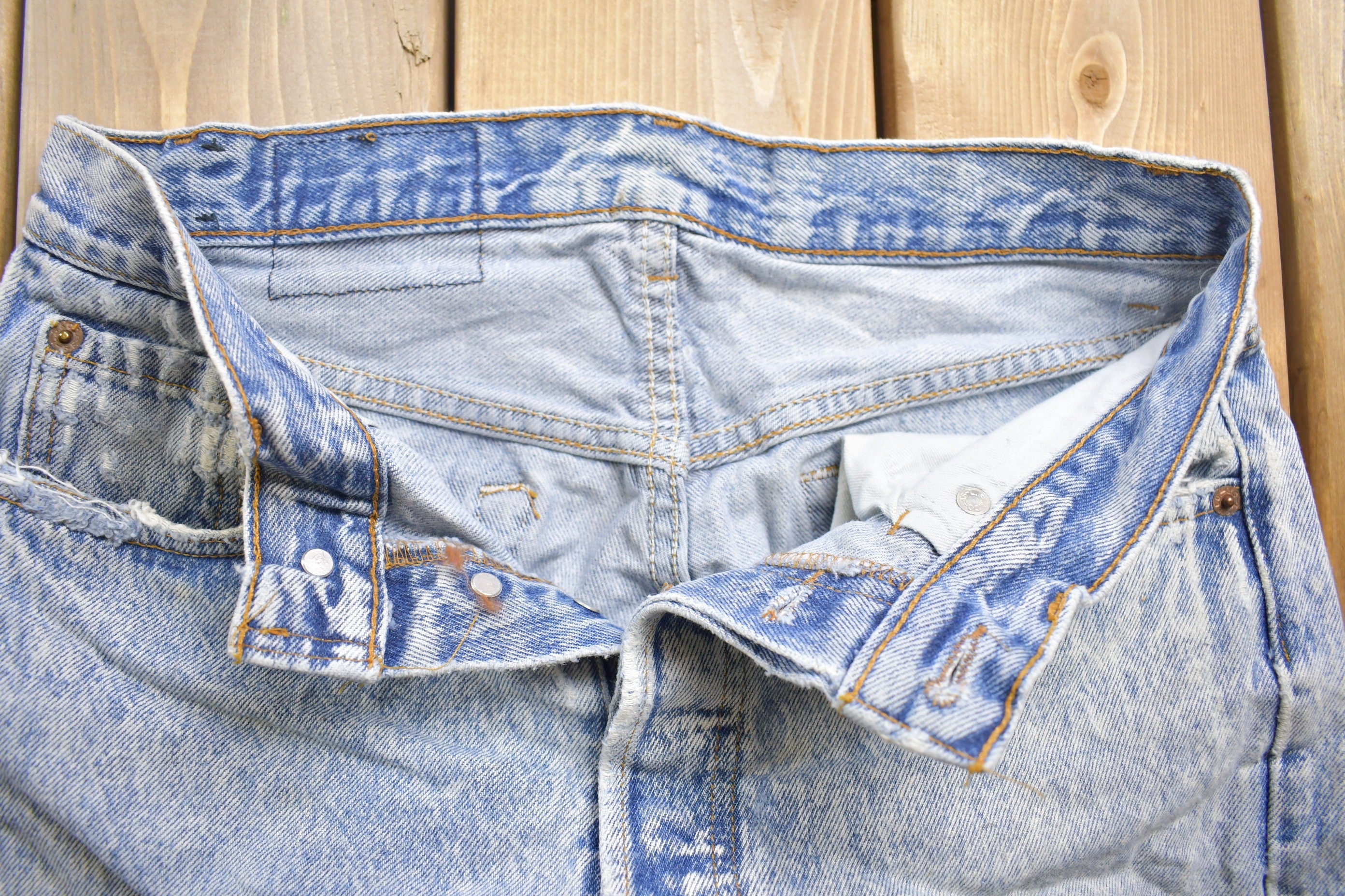 Vintage 1990s Levi's 501 Red Tab Denim Jeans Size 28 x 29