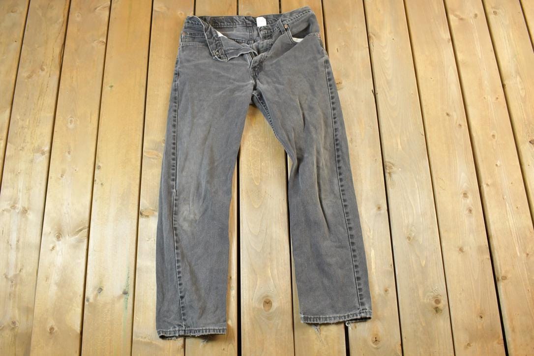 Vintage 1990s Levi Strauss Red Tab Denim Jeans Size 33