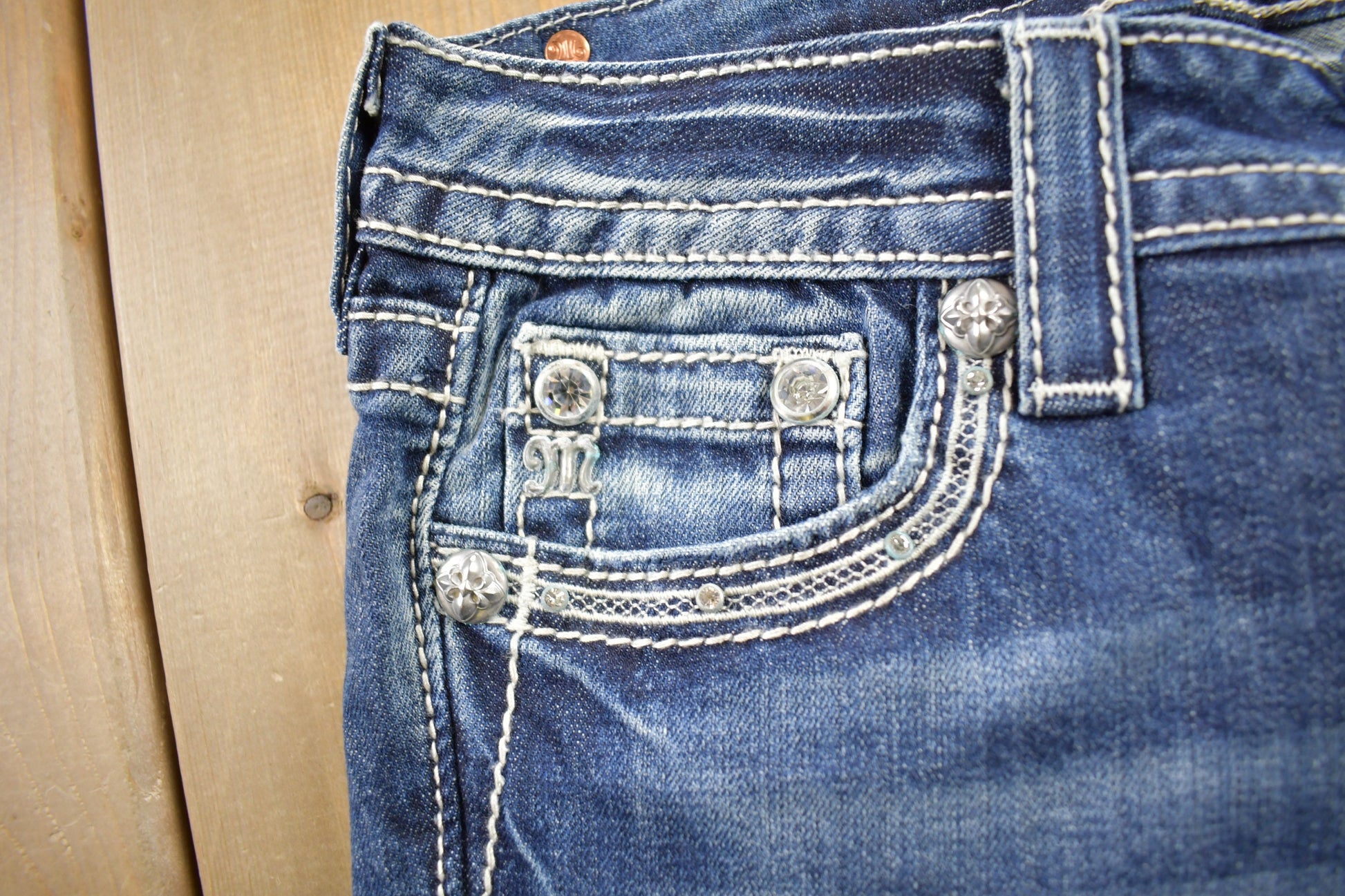 Vintage Y2K Miss Me Bedazzled Low Rise Jeans Size 26x32