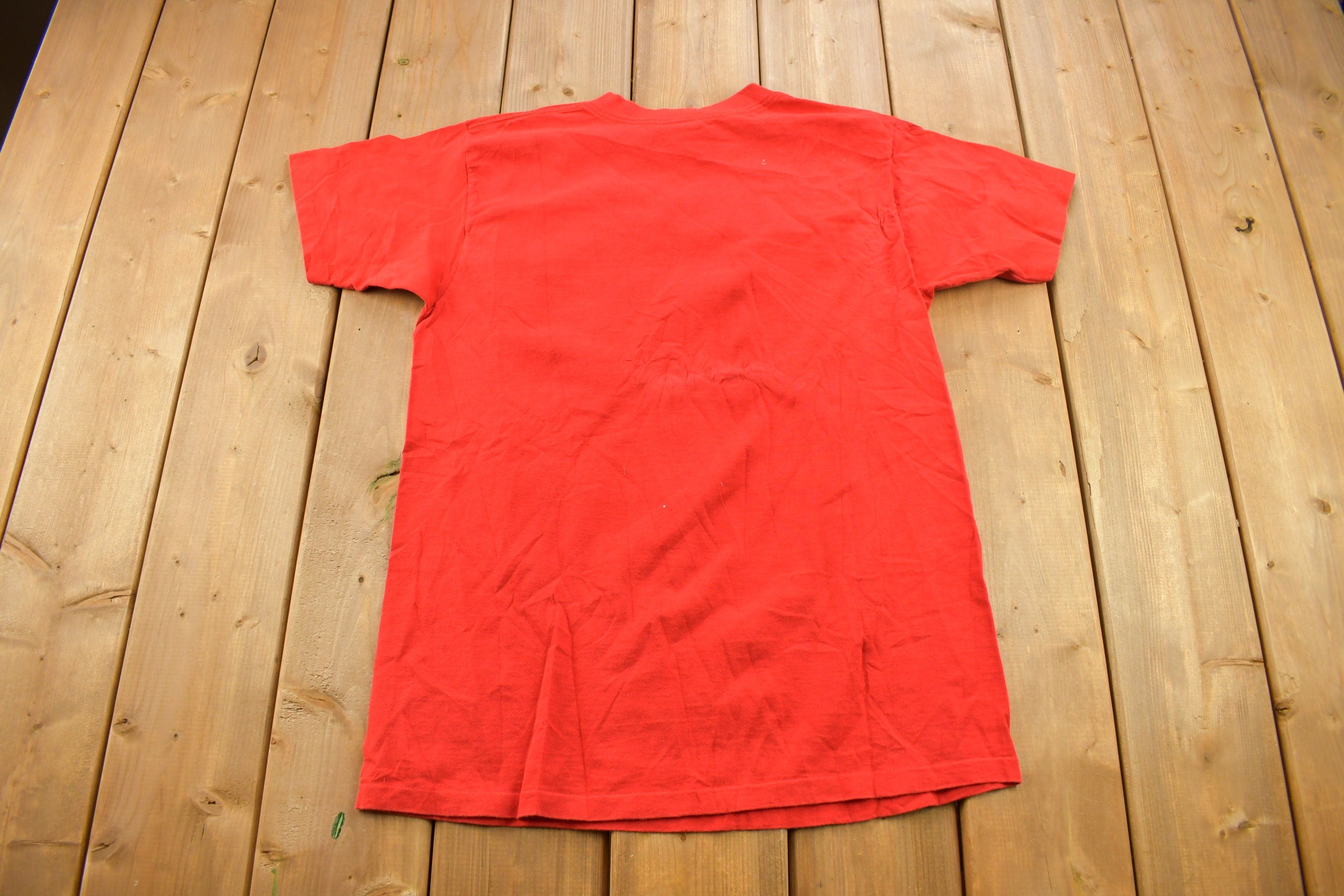 Vintage 1990s Chicago Bulls NBA Embroidered T-Shirt