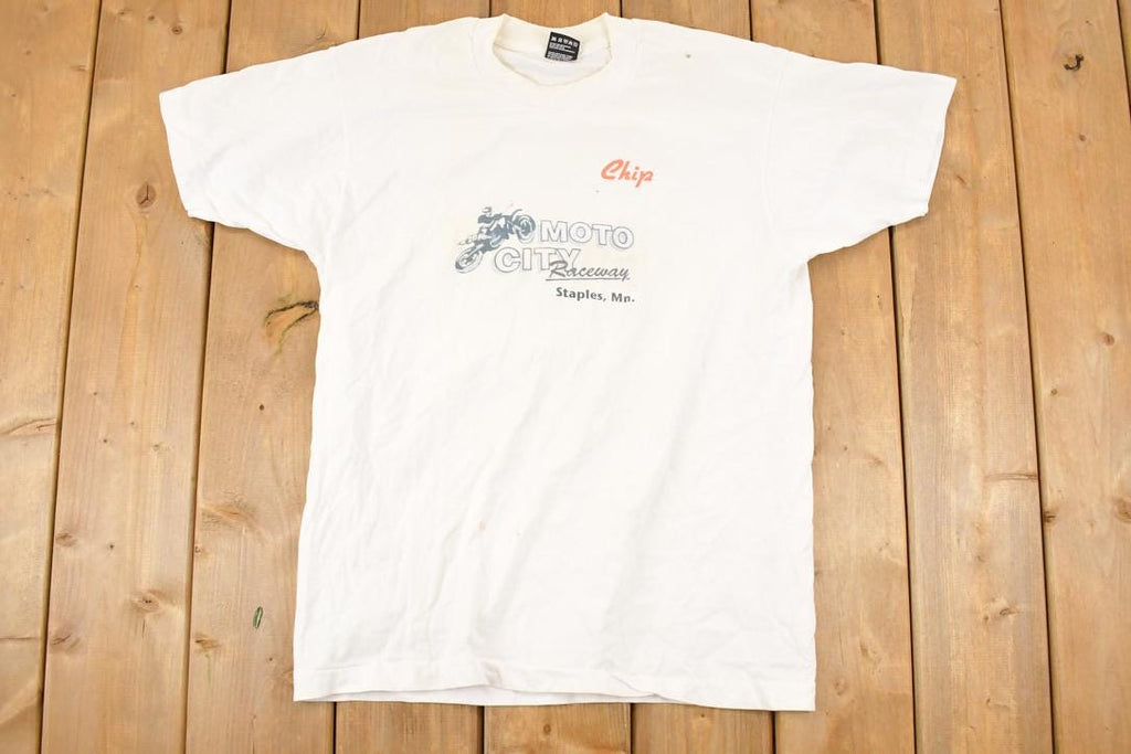 Vintage 1990s Staples MN Moto City Raceway Graphic Print Souvenir T-Shirt Men's L
