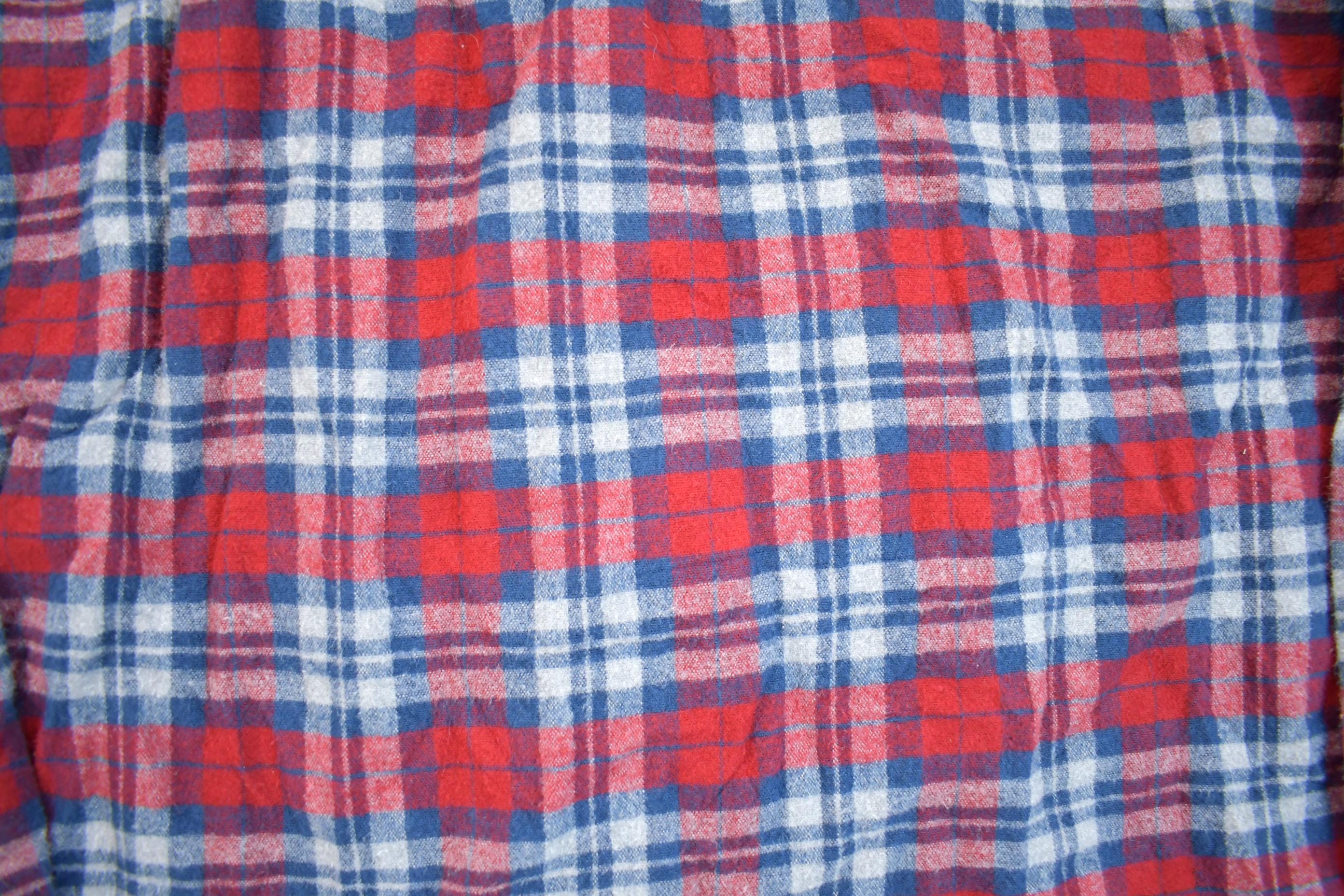 Vintage 1990s L.L Bean Plaid Flannel Traditional Fit Button Up Shirt